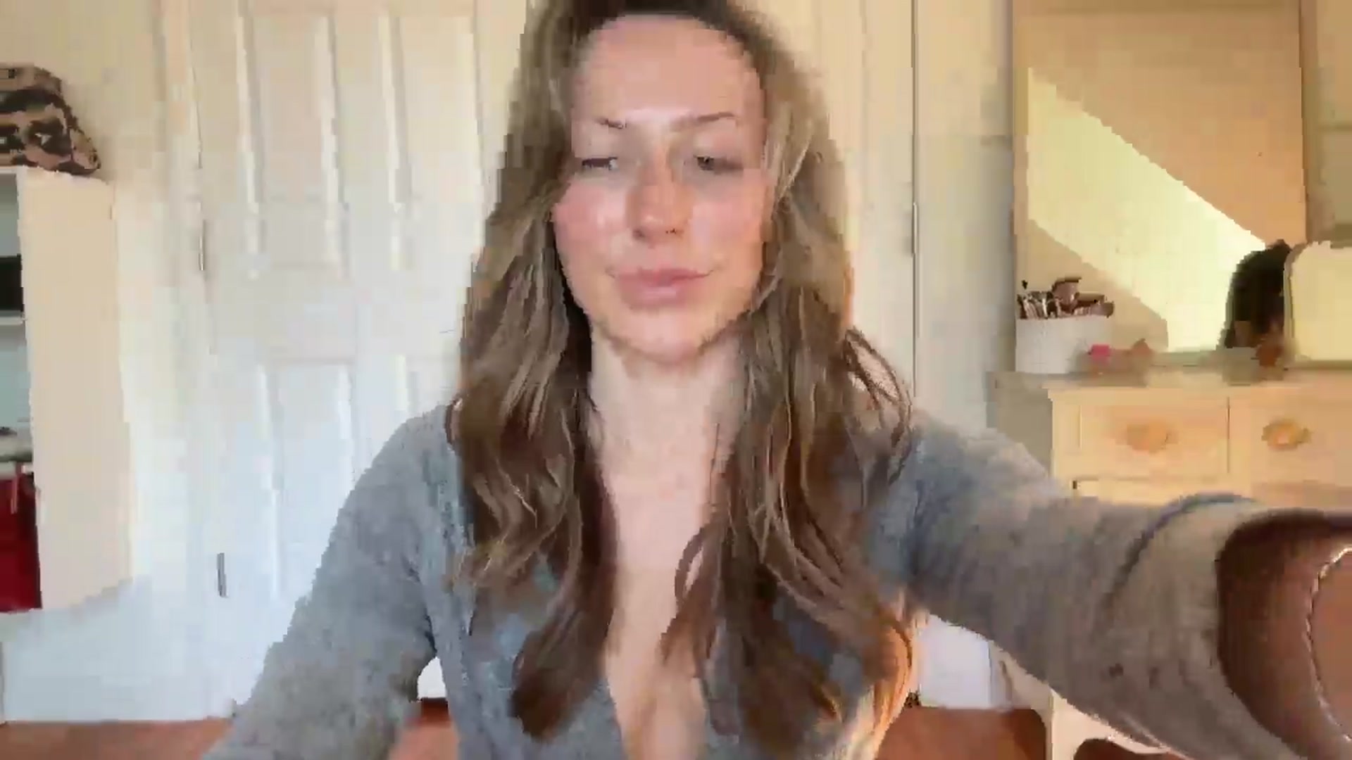 Gallery image thumbnail from bellabaxxxter's myfreecams stream on, 08/27/2025, 15:23 image 7 of 20
