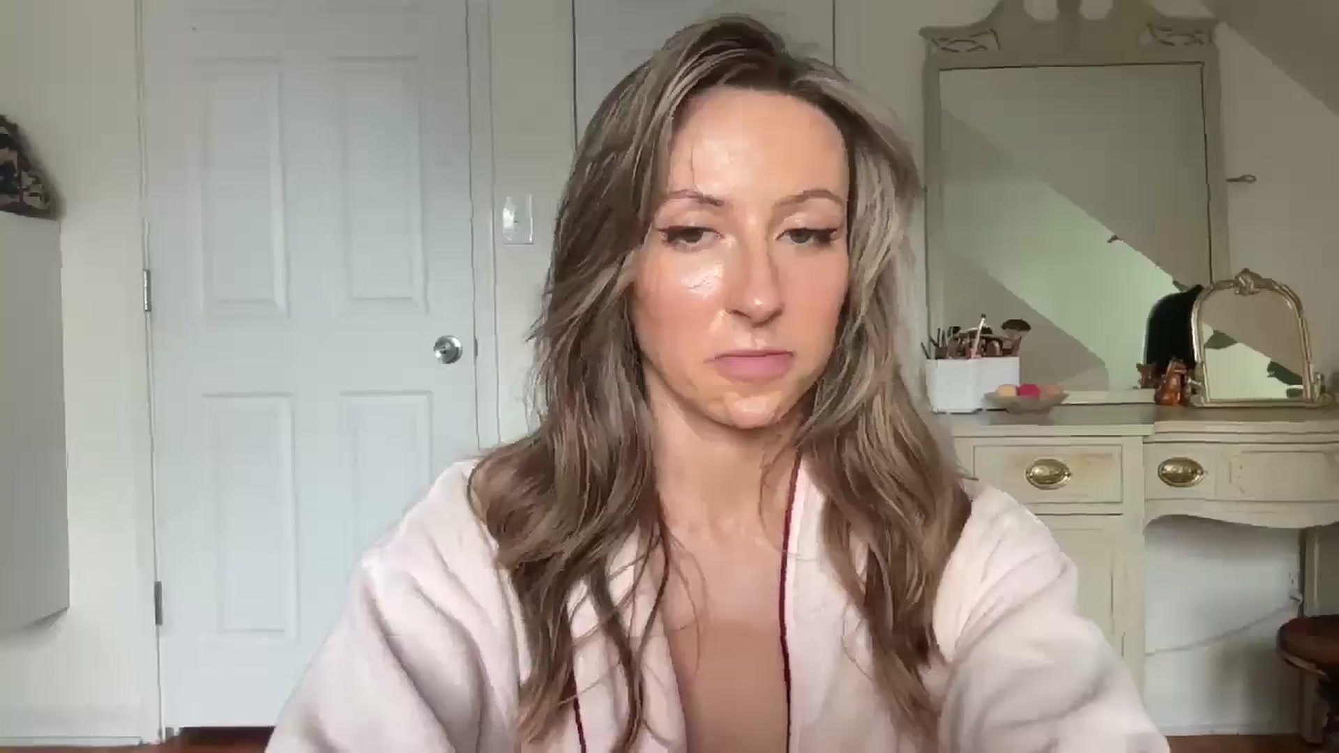 Gallery image thumbnail from bellabaxxxter's myfreecams stream on, 09/05/2025, 19:31 image 6 of 20