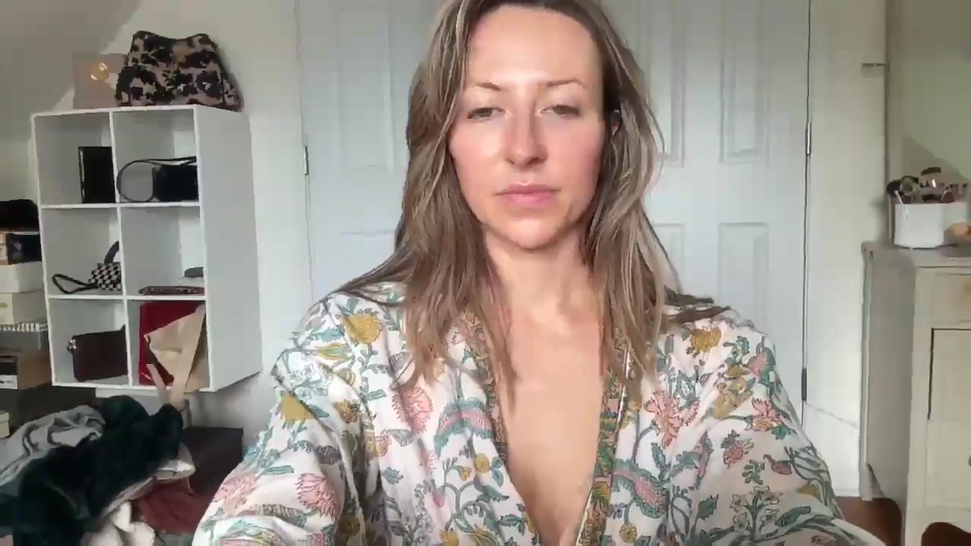 Gallery image thumbnail from bellabaxxxter's myfreecams stream on, 10/27/2025, 17:46 image 17 of 20