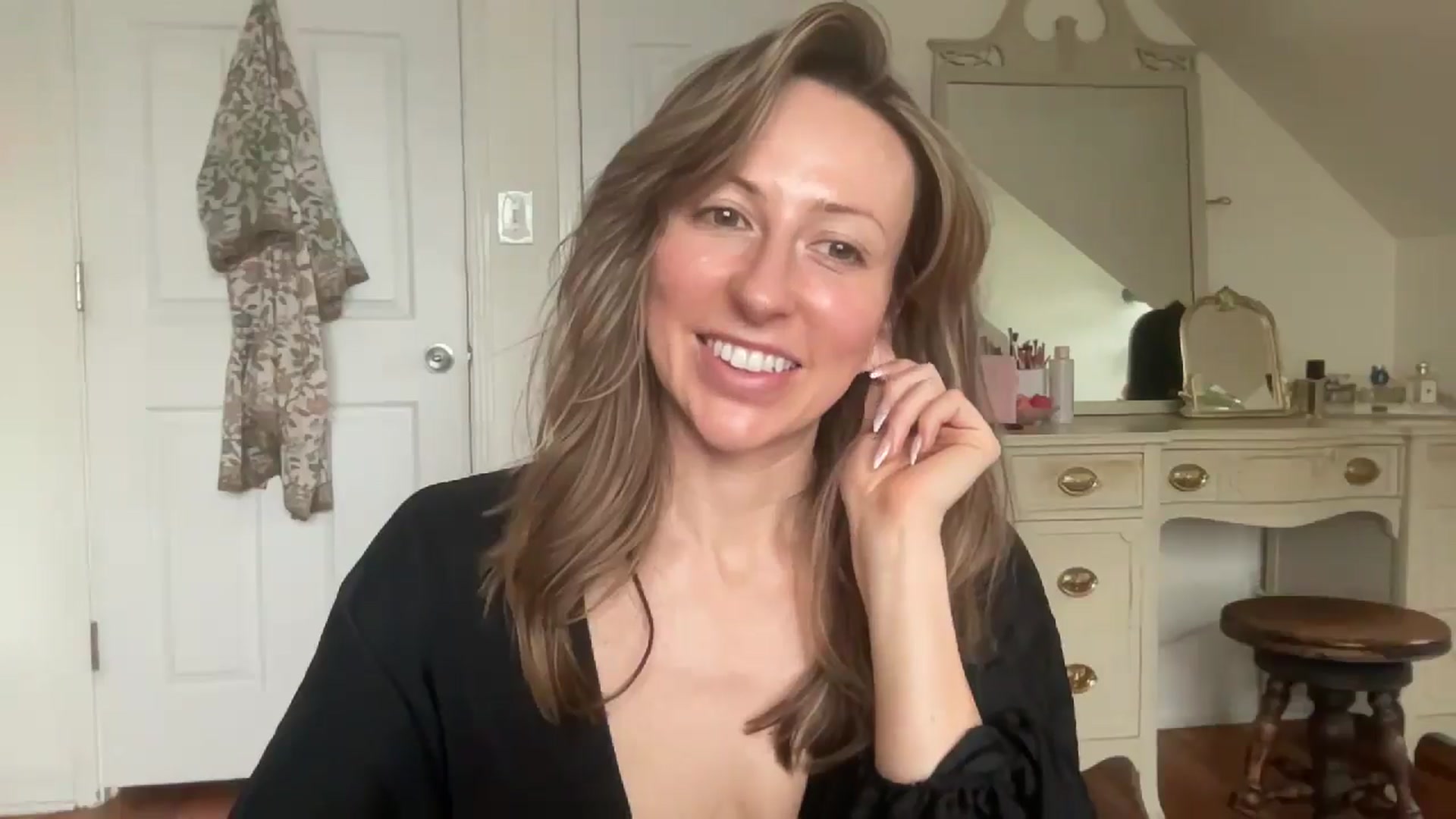 Gallery image thumbnail from bellabaxxxter's myfreecams stream on, 03/10/2026, 15:49 image 20 of 20