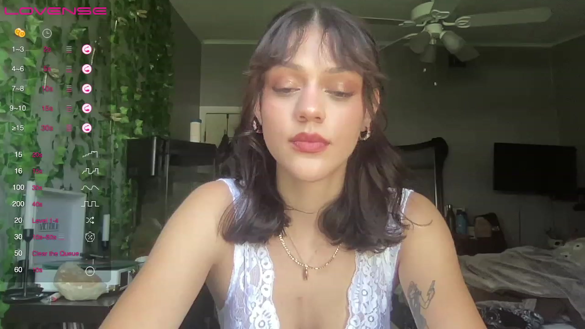Gallery image thumbnail from bellav88's myfreecams stream on, 05/30/2023, 20:12 image 10 of 20