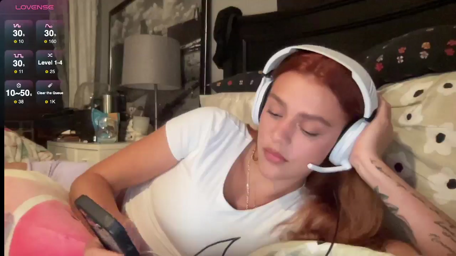 Gallery image thumbnail from bellav88's myfreecams stream on, 08/06/2024, 01:37 image 16 of 20