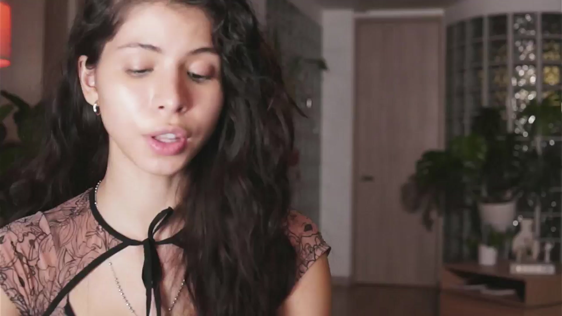 Gallery image thumbnail from belledejour's myfreecams stream on, 06/01/2025, 01:48 image 6 of 20