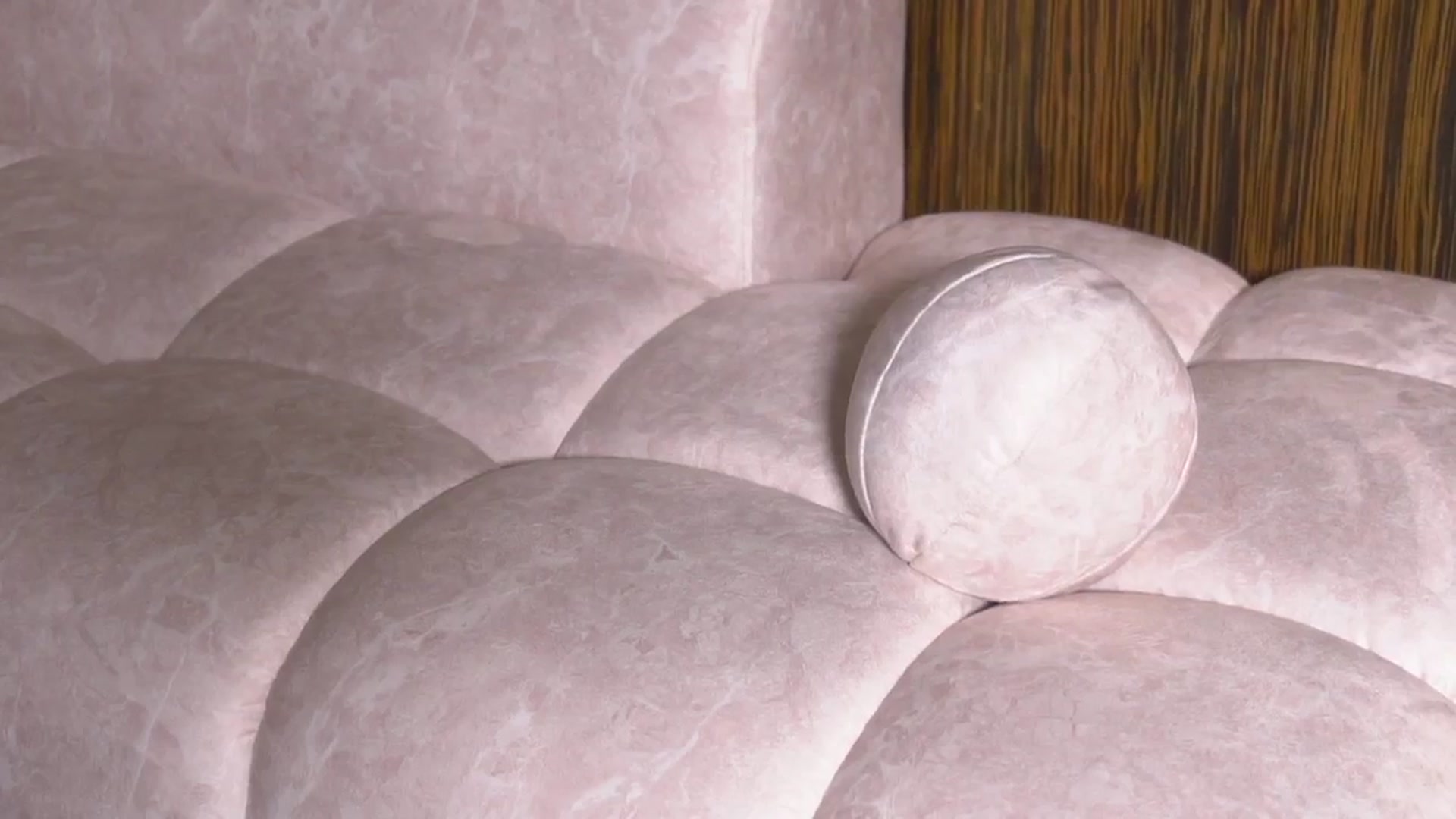 Gallery image thumbnail from belledejour's myfreecams stream on, 09/22/2025, 02:38 image 14 of 20