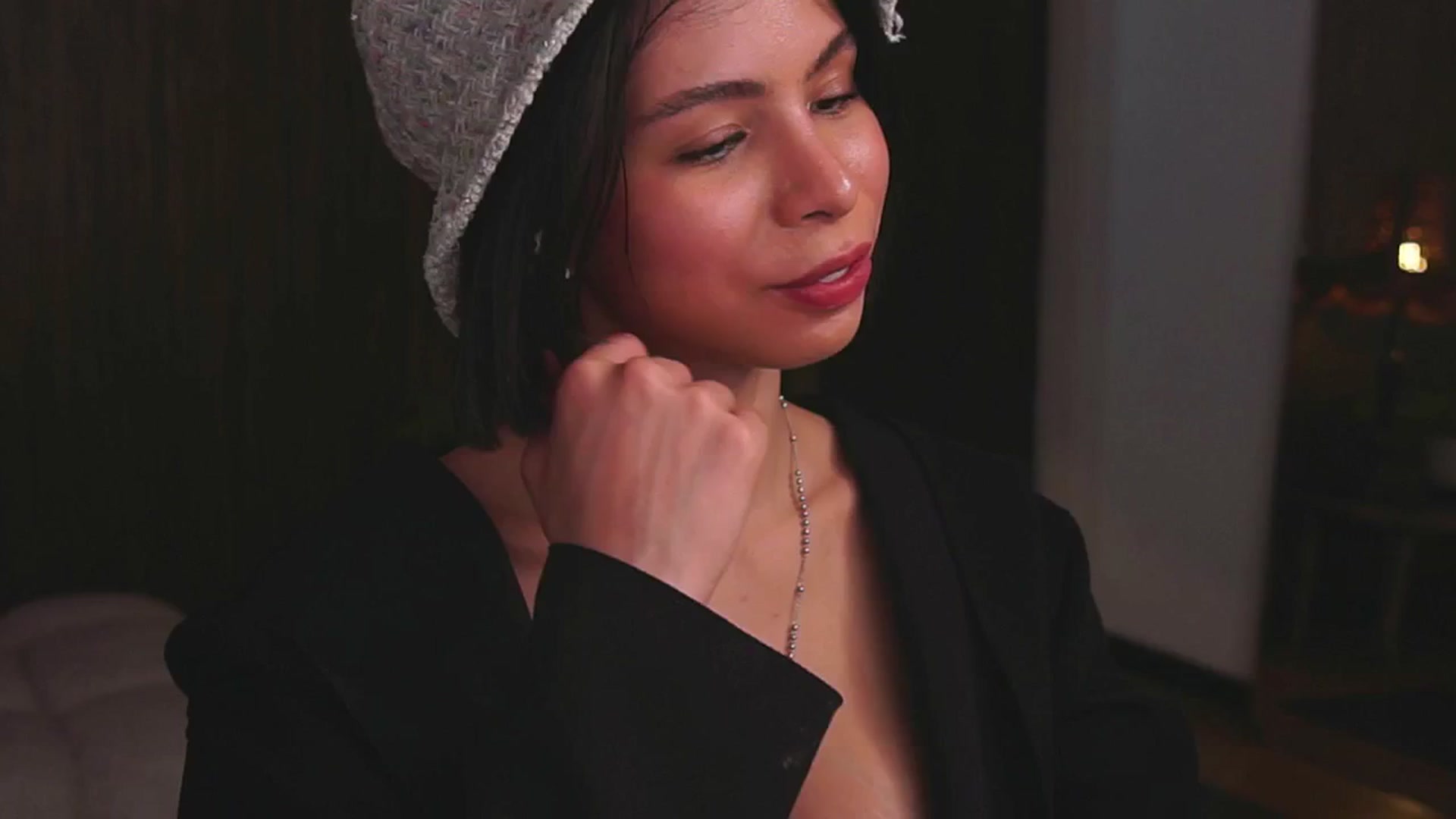 Gallery image thumbnail from belledejour's myfreecams stream on, 09/29/2025, 03:10 image 10 of 20