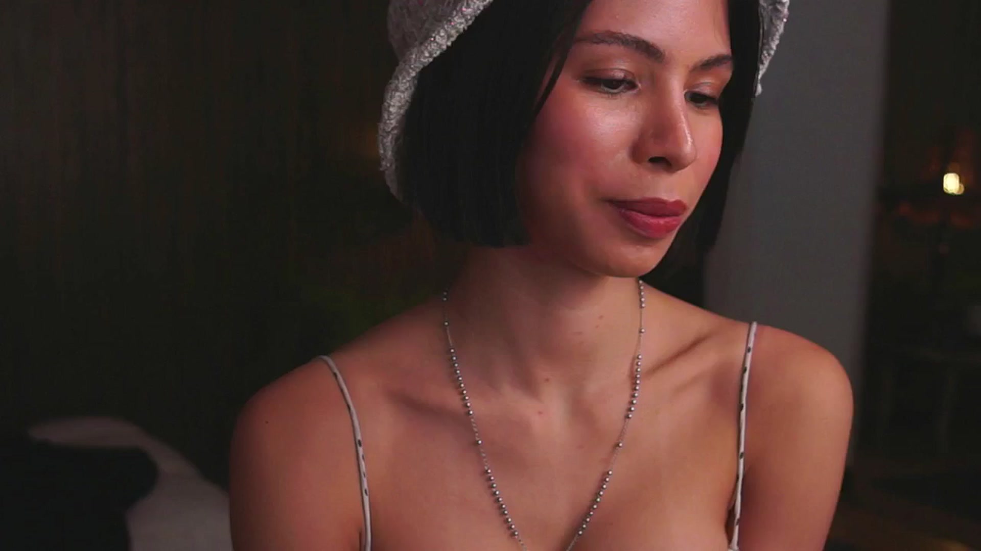 Gallery image thumbnail from belledejour's myfreecams stream on, 09/29/2025, 05:54 image 2 of 20