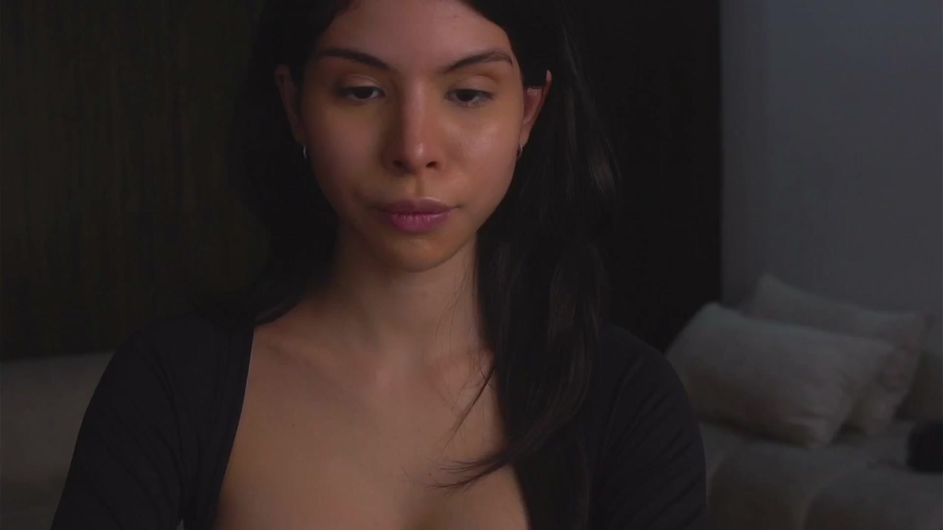 Gallery image thumbnail from belledejour's myfreecams stream on, 03/18/2026, 18:21 image 18 of 20