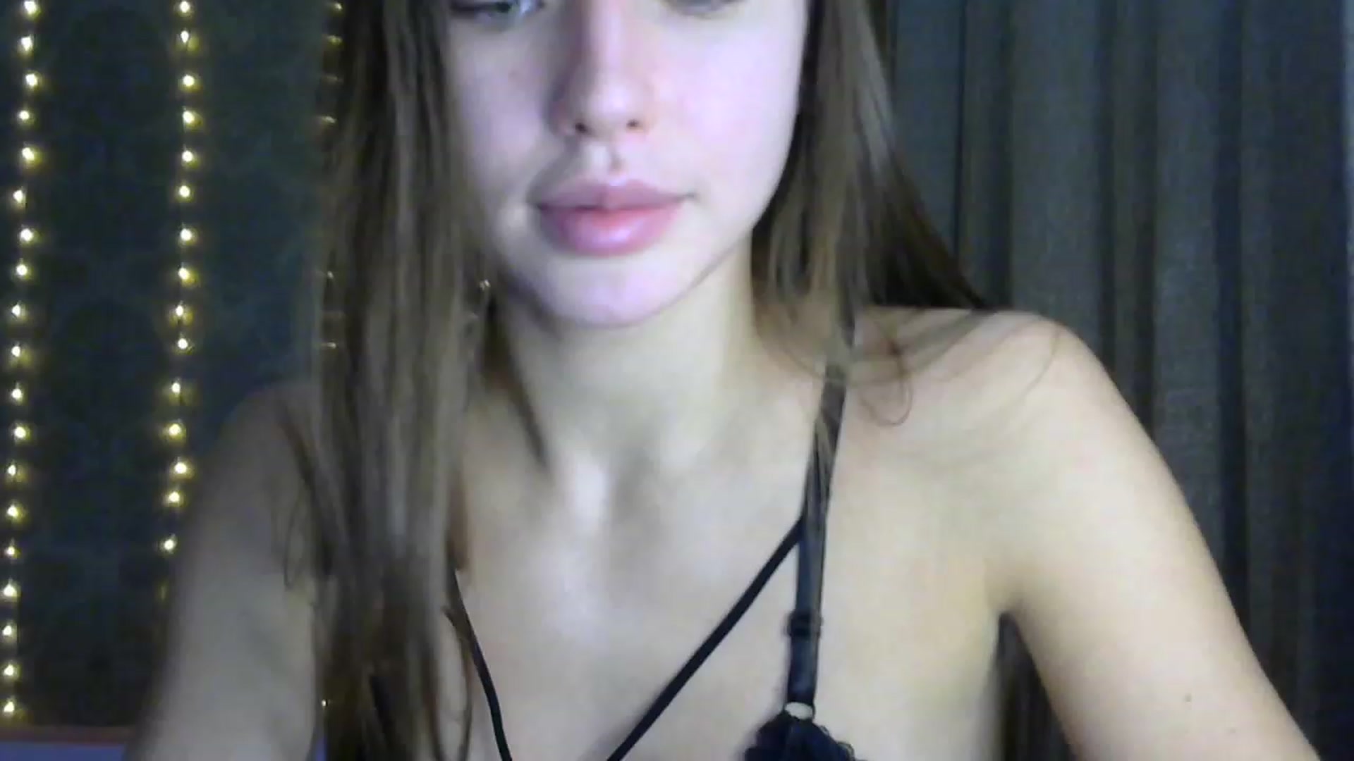 Gallery image thumbnail from bemyfriends's myfreecams stream on, 11/29/2022, 24:19 image 14 of 20