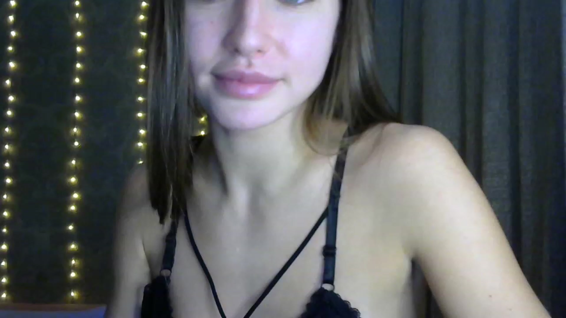Gallery image thumbnail from bemyfriends's myfreecams stream on, 11/29/2022, 24:19 image 10 of 20