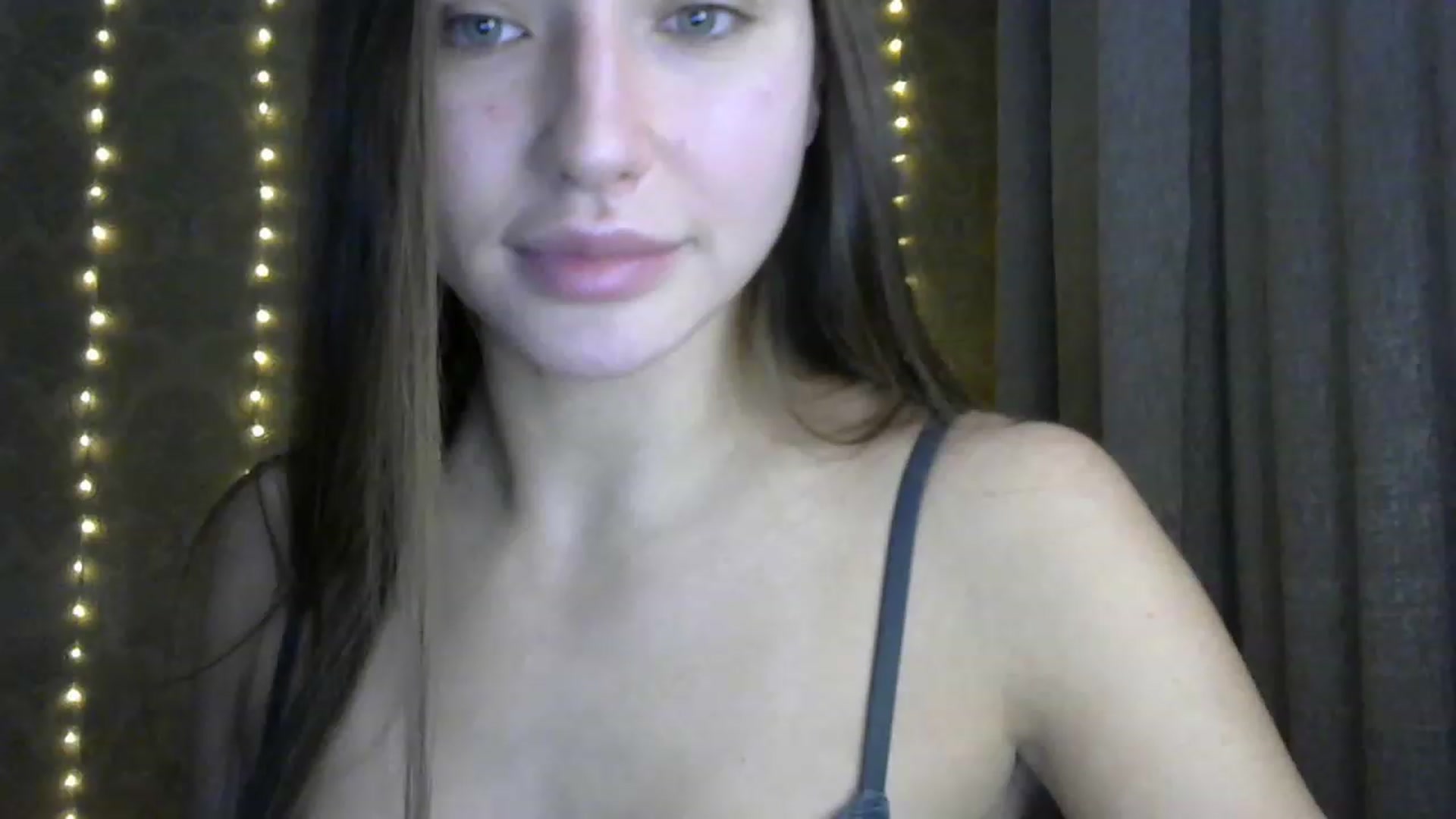 Gallery image thumbnail from bemyfriends's myfreecams stream on, 12/02/2022, 24:05 image 16 of 20