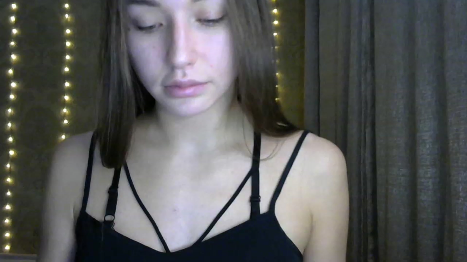 Gallery image thumbnail from bemyfriends's myfreecams stream on, 12/03/2022, 01:29 image 13 of 20