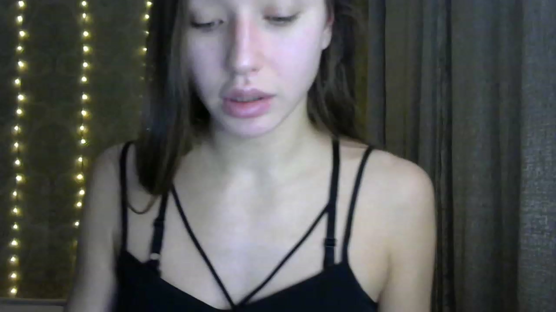 Gallery image thumbnail from bemyfriends's myfreecams stream on, 12/03/2022, 01:29 image 6 of 20