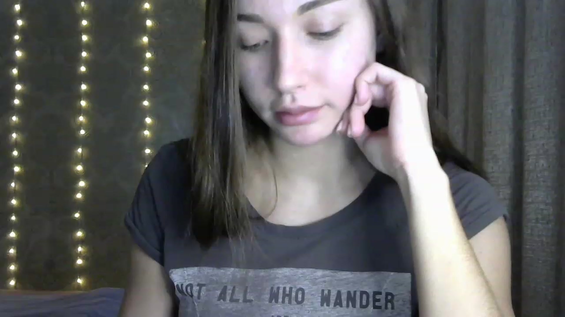 Gallery image thumbnail from bemyfriends's myfreecams stream on, 12/04/2022, 22:43 image 3 of 20