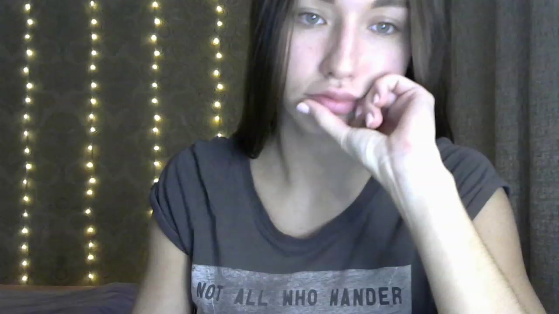 Gallery image thumbnail from bemyfriends's myfreecams stream on, 12/05/2022, 24:00 image 15 of 20