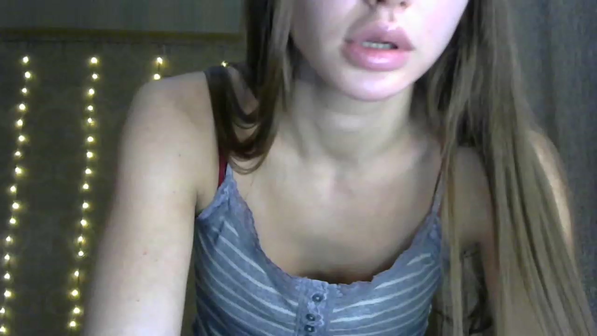 Gallery image thumbnail from bemyfriends's myfreecams stream on, 12/07/2022, 22:45 image 18 of 20