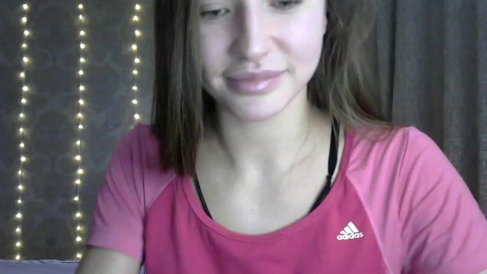 Gallery image thumbnail from bemyfriends's myfreecams stream on, 12/08/2022, 22:09 image 16 of 20