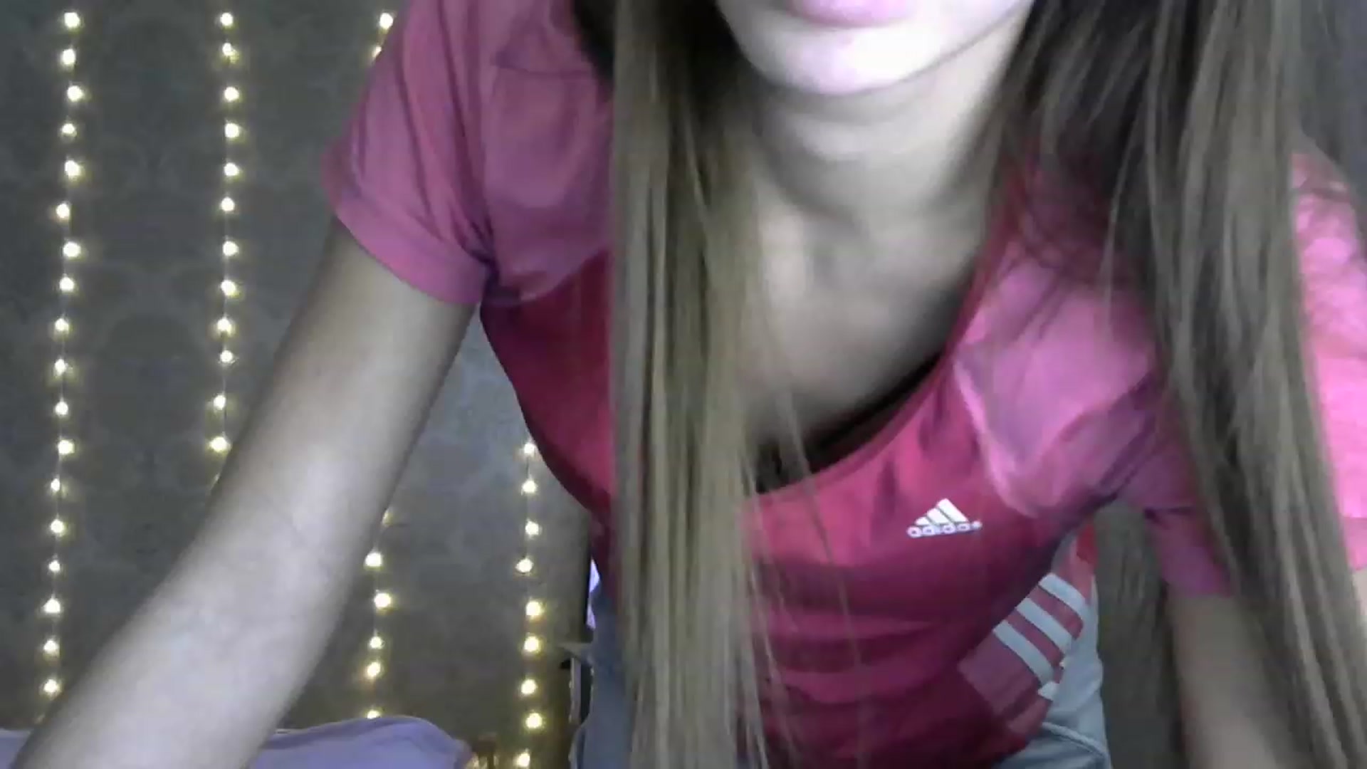 Gallery image thumbnail from bemyfriends's myfreecams stream on, 12/08/2022, 22:34 image 3 of 20