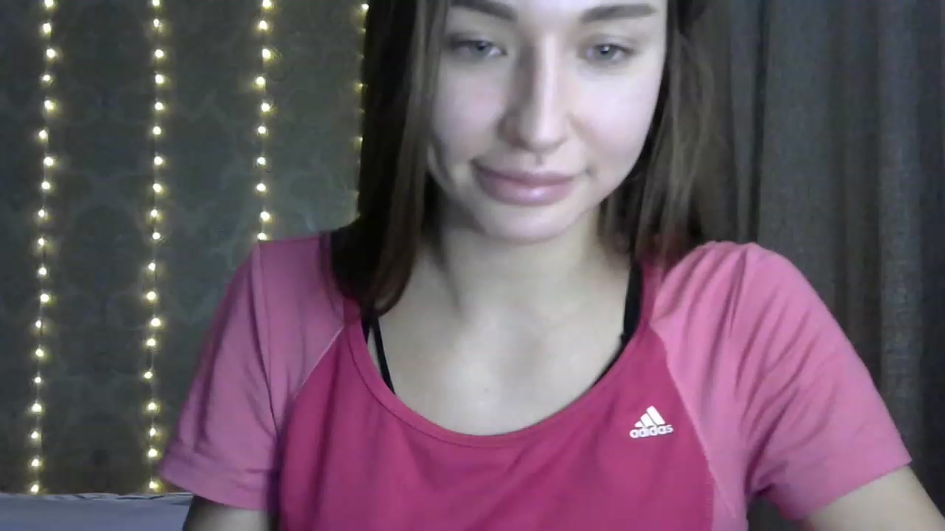 Gallery image thumbnail from bemyfriends's myfreecams stream on, 12/08/2022, 23:29 image 16 of 20