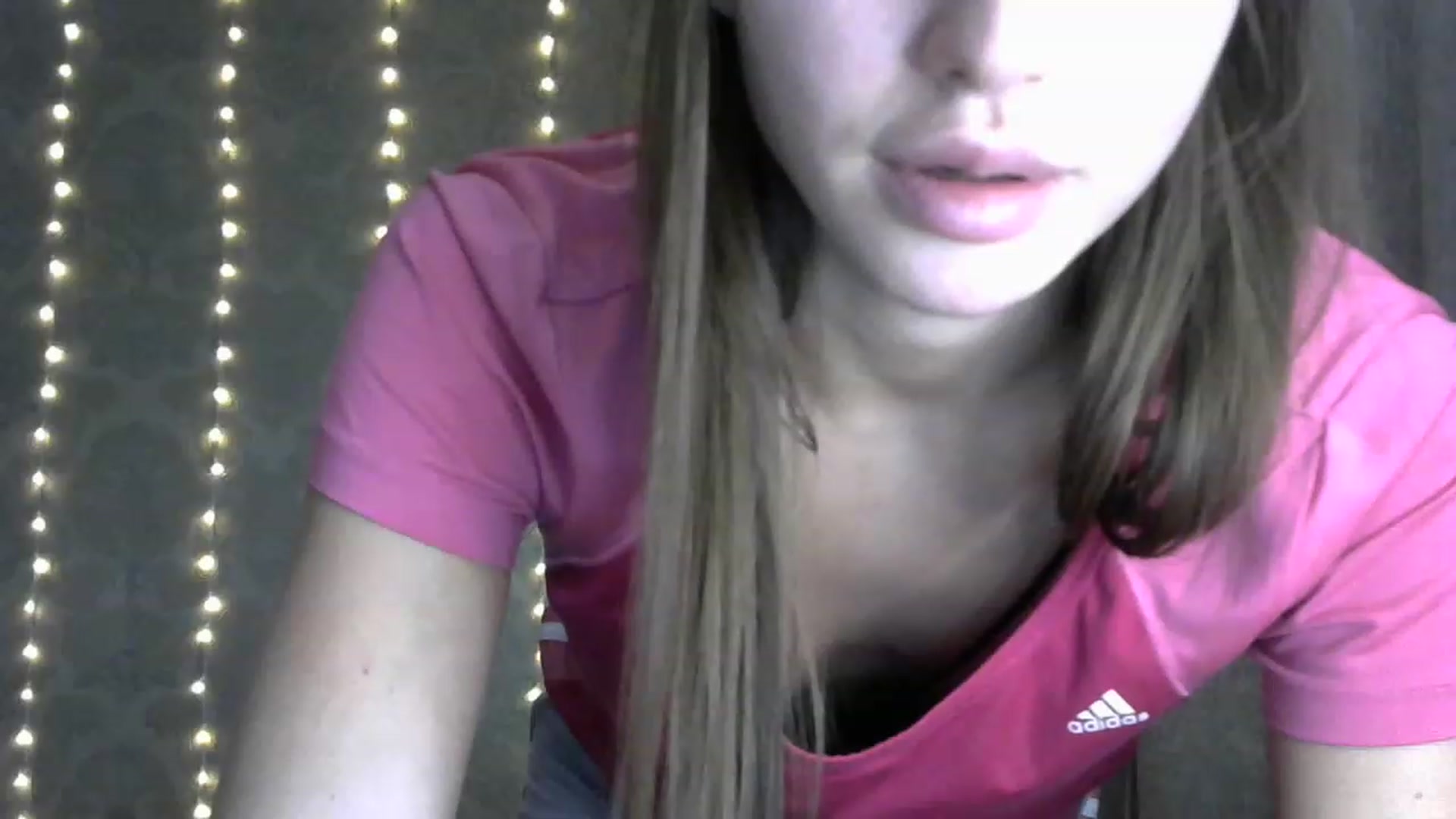 Gallery image thumbnail from bemyfriends's myfreecams stream on, 12/08/2022, 23:29 image 2 of 20
