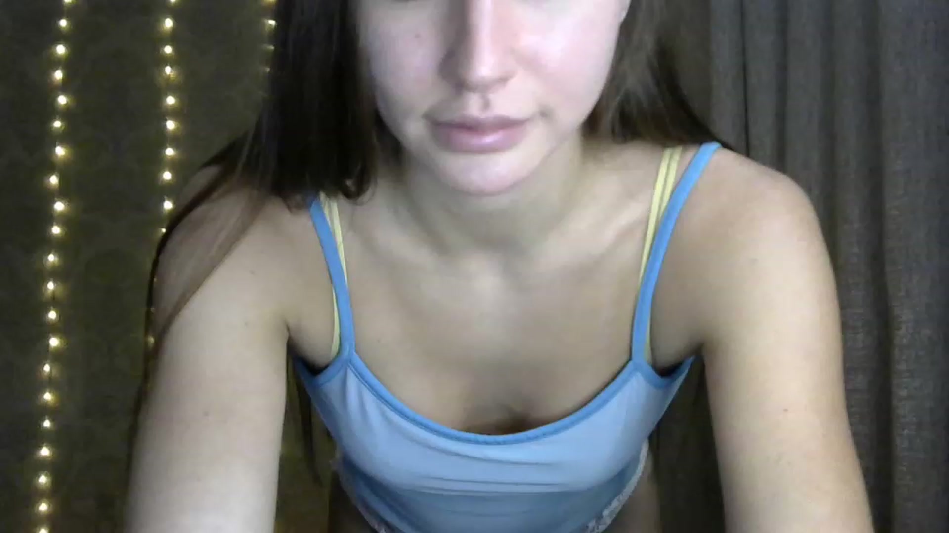 Gallery image thumbnail from bemyfriends's myfreecams stream on, 12/11/2022, 24:08 image 10 of 20