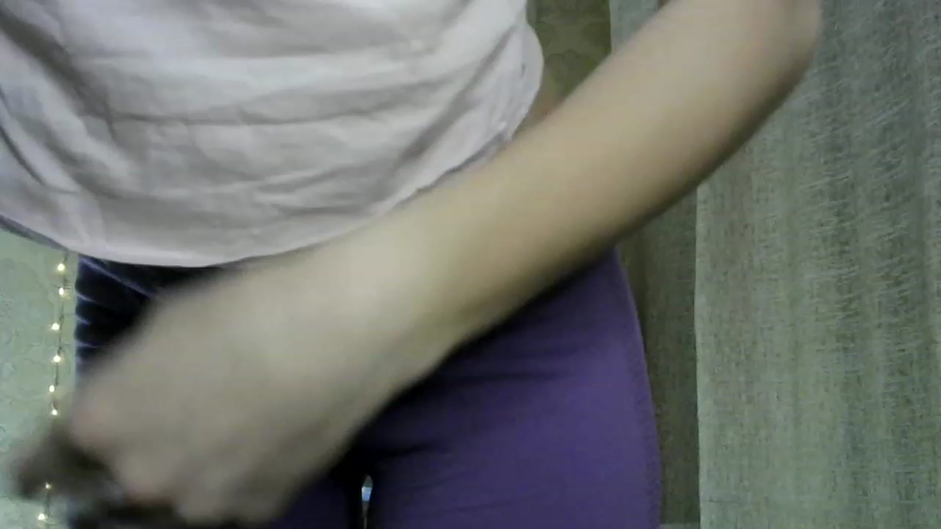 Gallery image thumbnail from bemyfriends's myfreecams stream on, 04/13/2023, 23:03 image 3 of 20