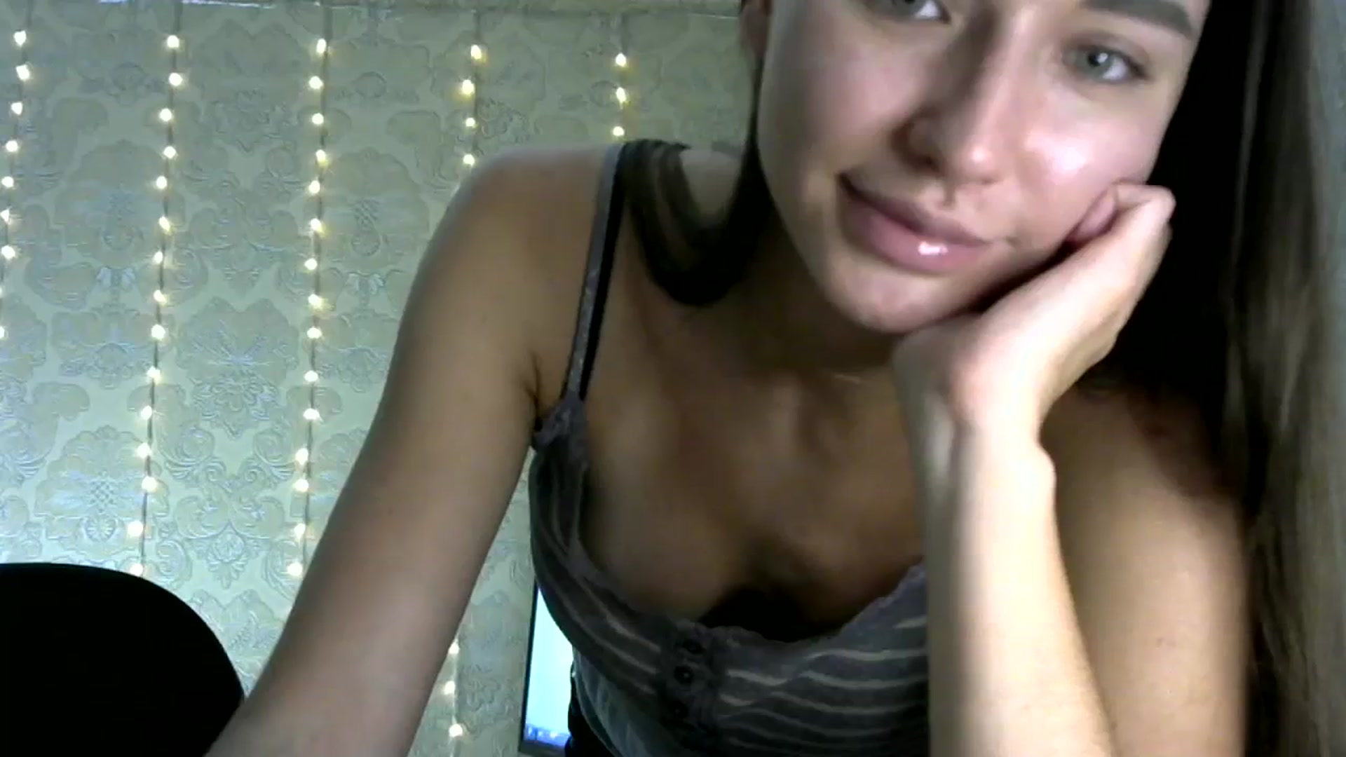 Gallery image thumbnail from bemyfriends's myfreecams stream on, 08/27/2023, 22:49 image 4 of 20