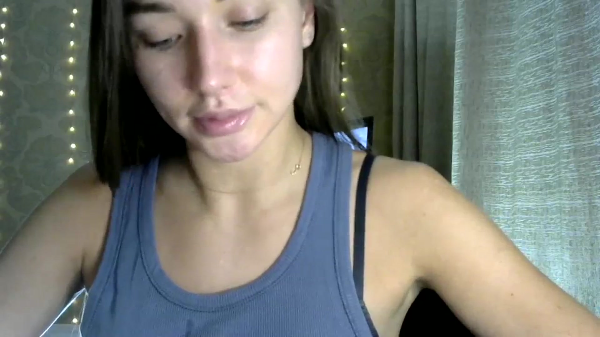Gallery image thumbnail from bemyfriends's myfreecams stream on, 09/27/2023, 23:28 image 3 of 20