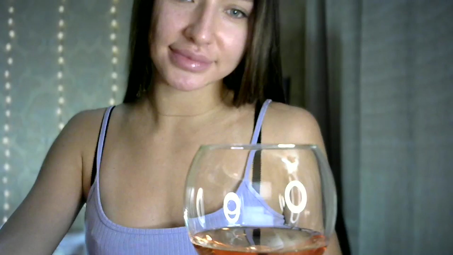 Gallery image thumbnail from bemyfriends's myfreecams stream on, 10/01/2023, 24:04 image 3 of 20