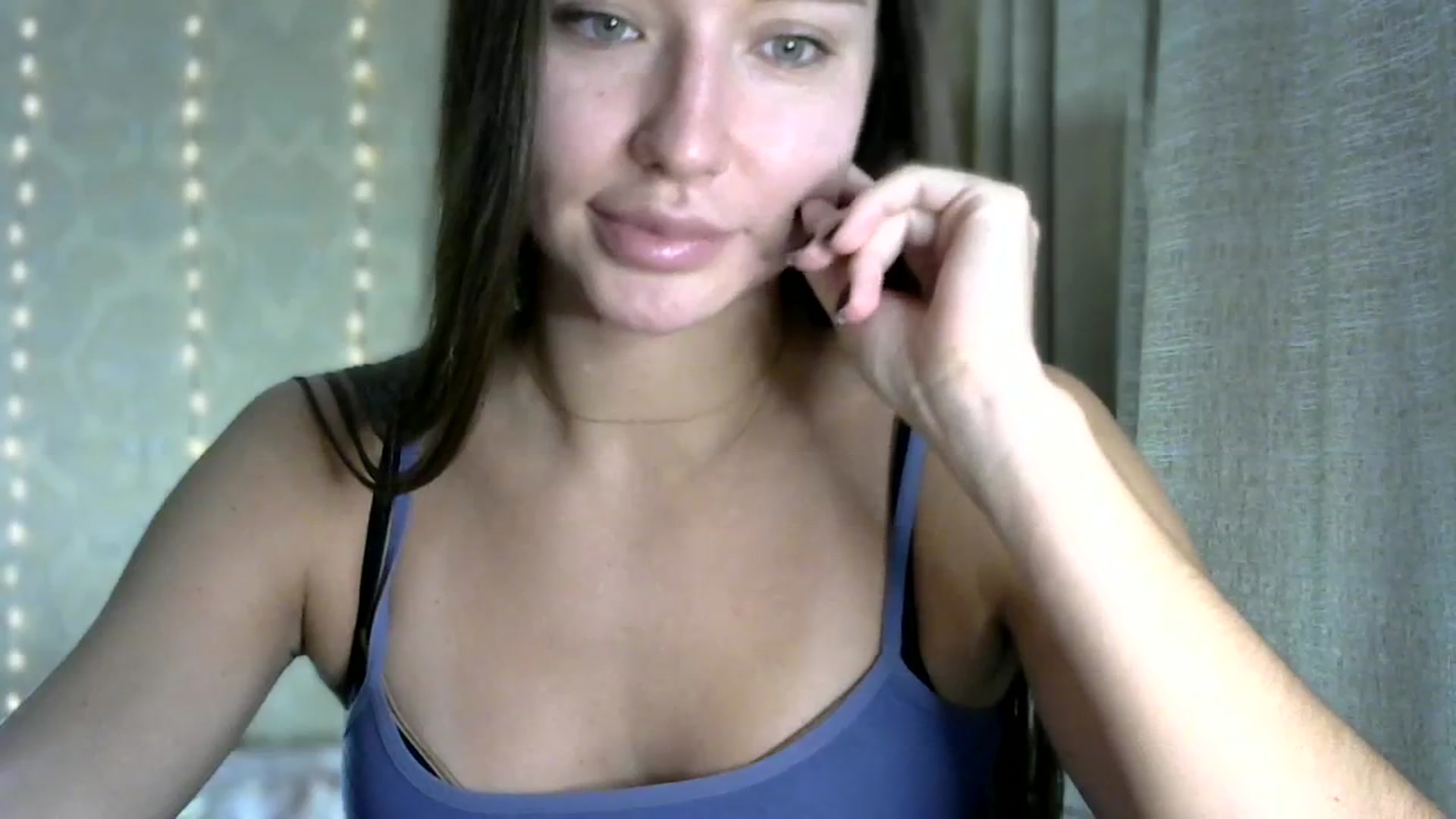 Gallery image thumbnail from bemyfriends's myfreecams stream on, 10/07/2023, 22:49 image 6 of 20