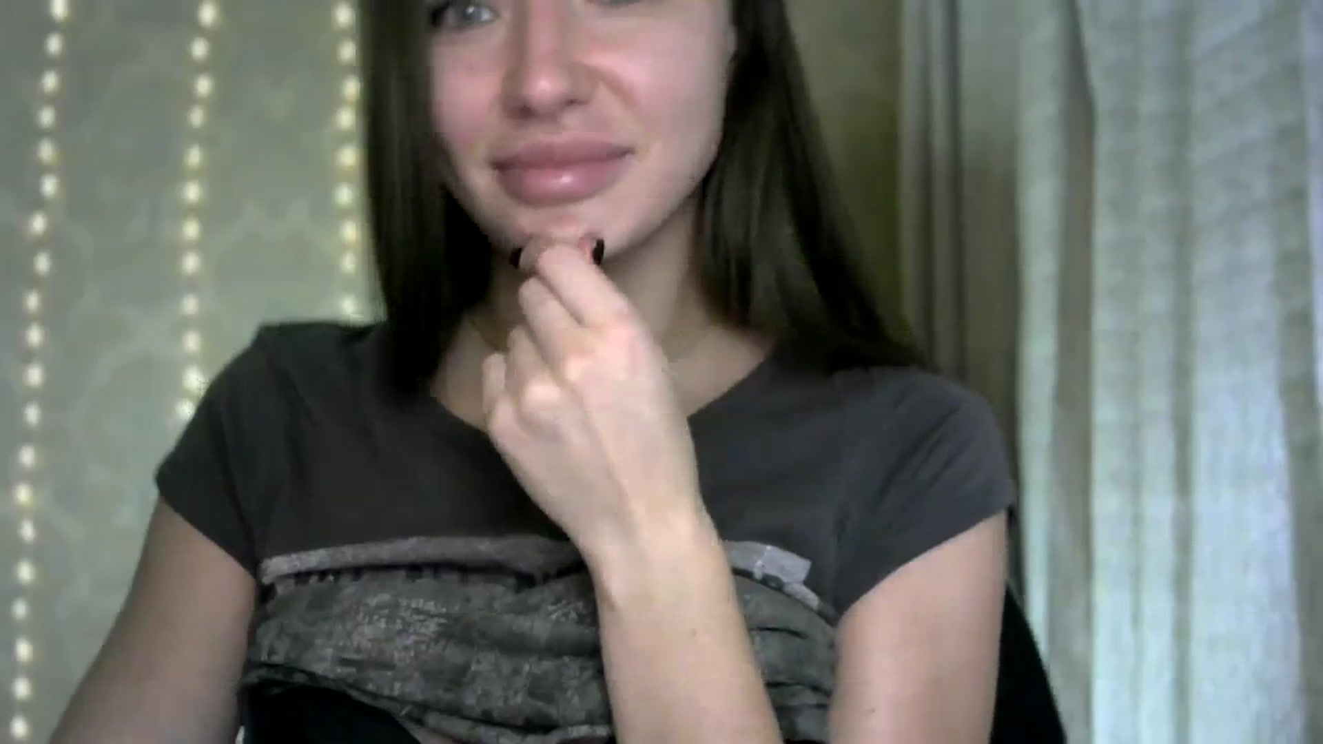 Gallery image thumbnail from bemyfriends's myfreecams stream on, 10/12/2023, 24:19 image 7 of 20