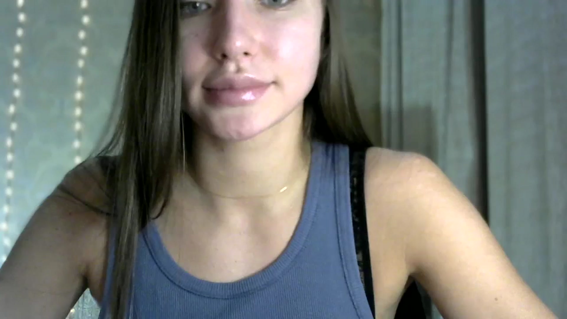 Gallery image thumbnail from bemyfriends's myfreecams stream on, 10/17/2023, 24:02 image 4 of 20
