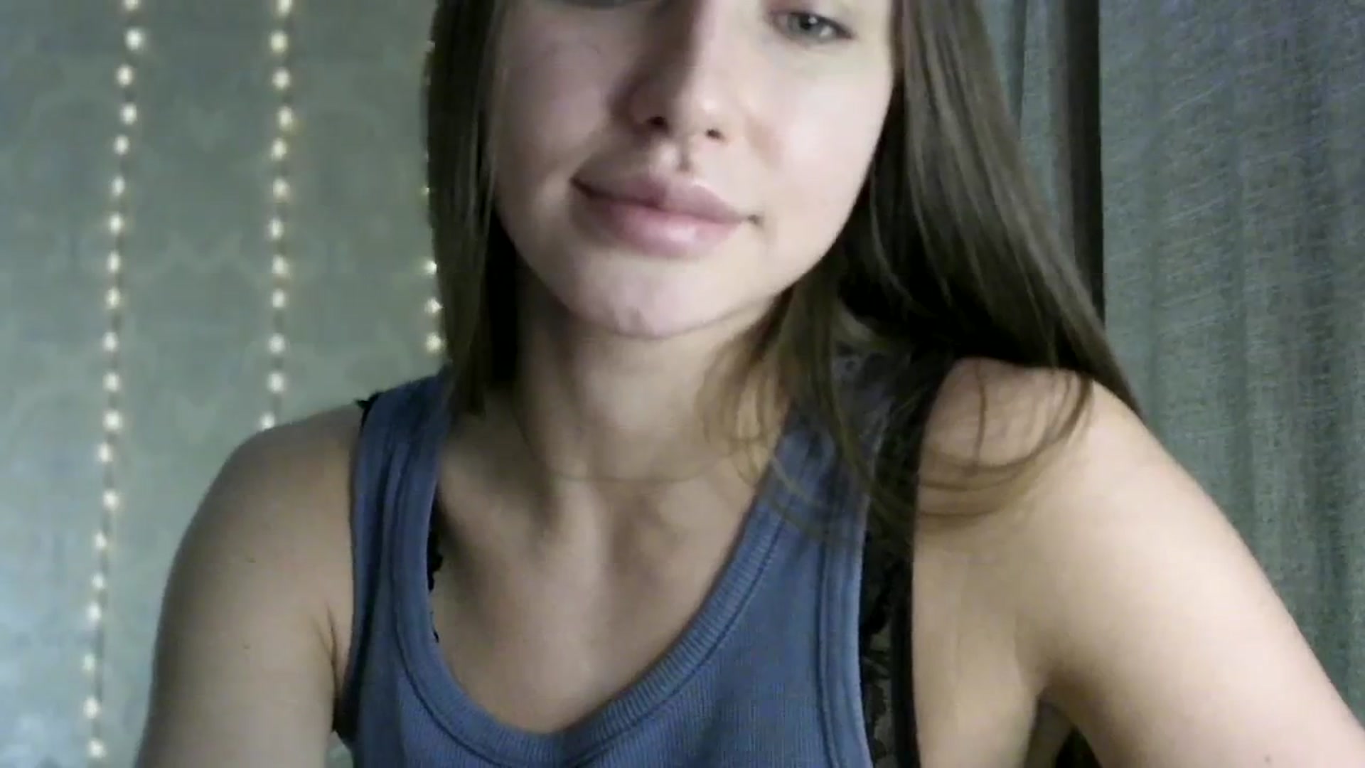 Gallery image thumbnail from bemyfriends's myfreecams stream on, 10/17/2023, 24:02 image 17 of 20