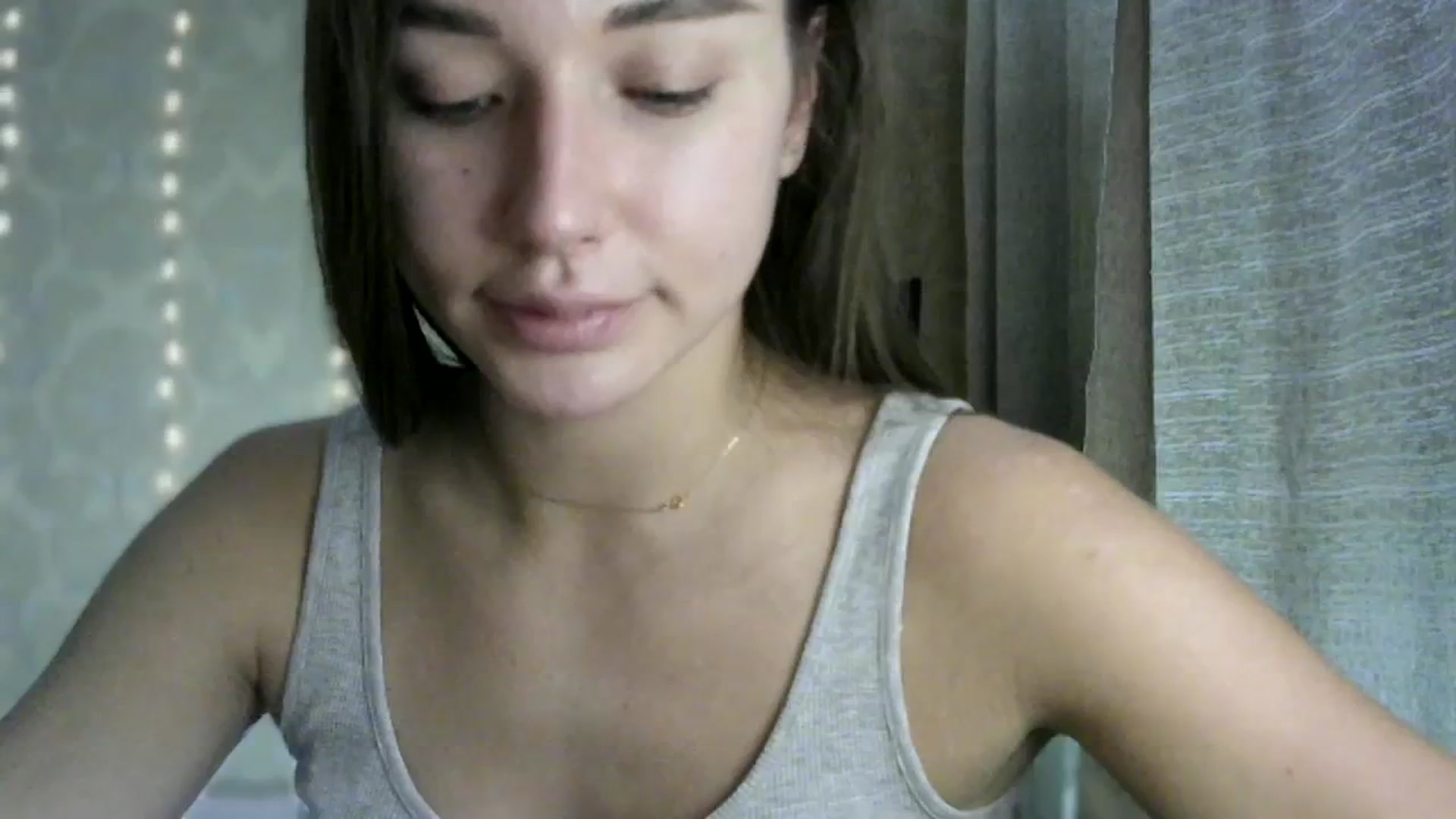 Gallery image thumbnail from bemyfriends's myfreecams stream on, 10/18/2023, 23:04 image 8 of 20