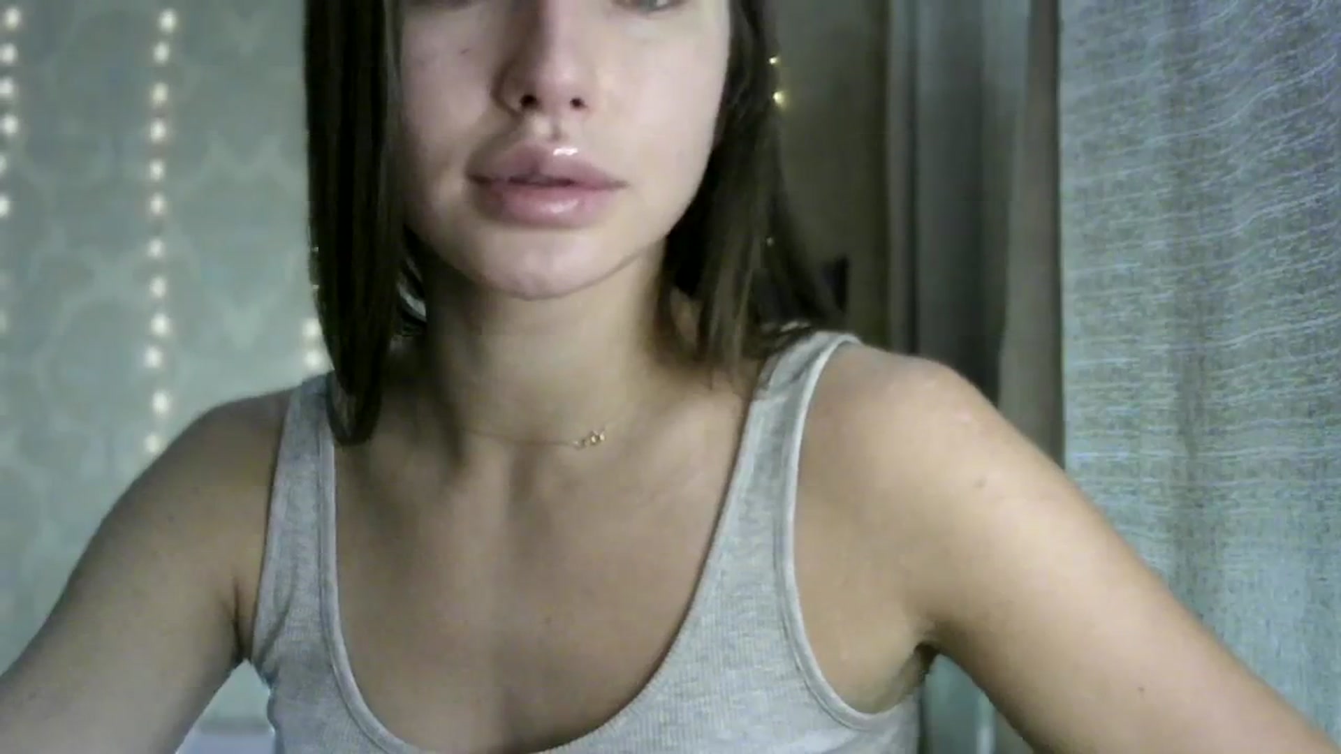 Gallery image thumbnail from bemyfriends's myfreecams stream on, 10/18/2023, 23:04 image 12 of 20