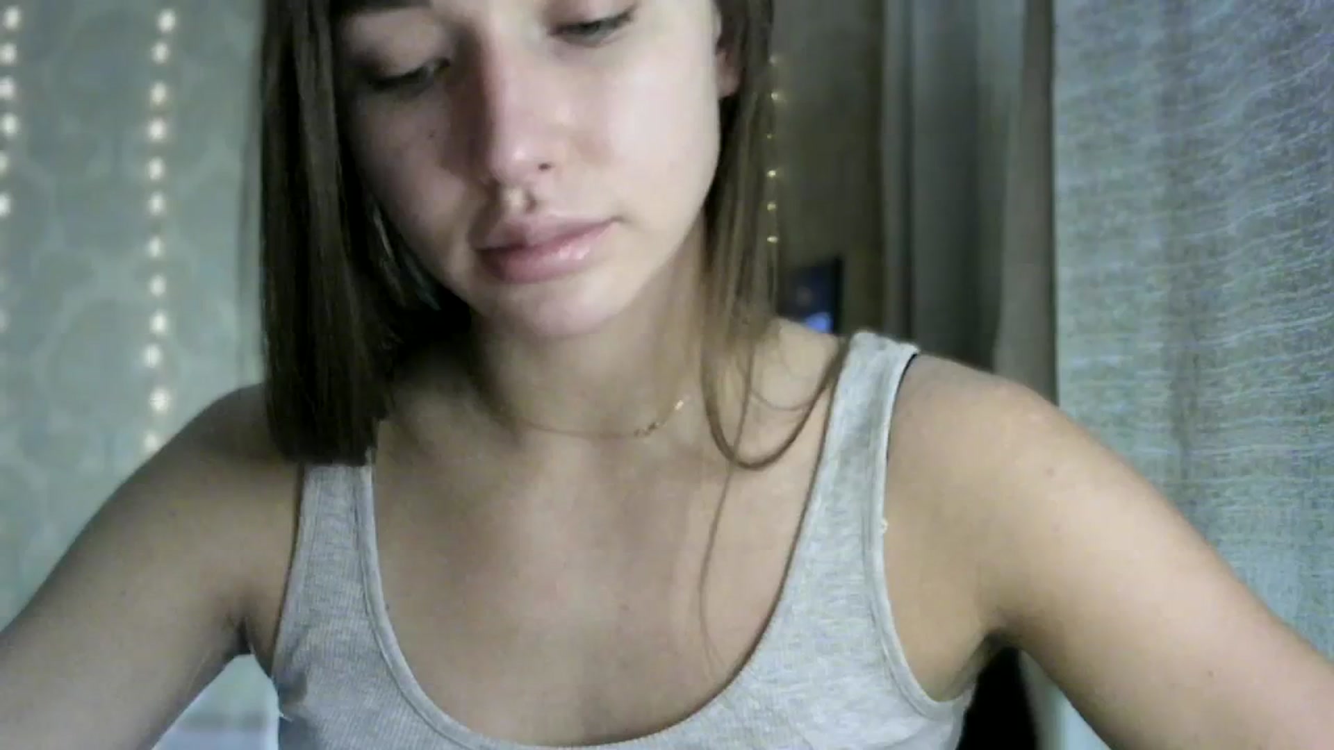 Gallery image thumbnail from bemyfriends's myfreecams stream on, 10/18/2023, 23:04 image 15 of 20