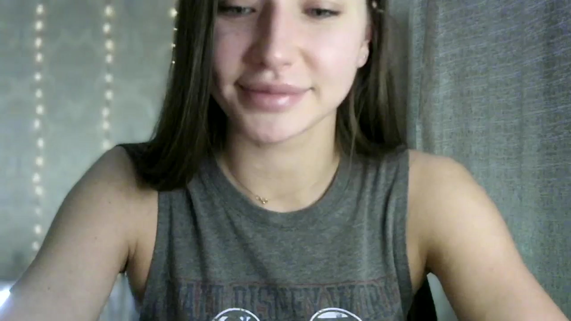 Gallery image thumbnail from bemyfriends's myfreecams stream on, 11/15/2023, 24:45 image 9 of 20