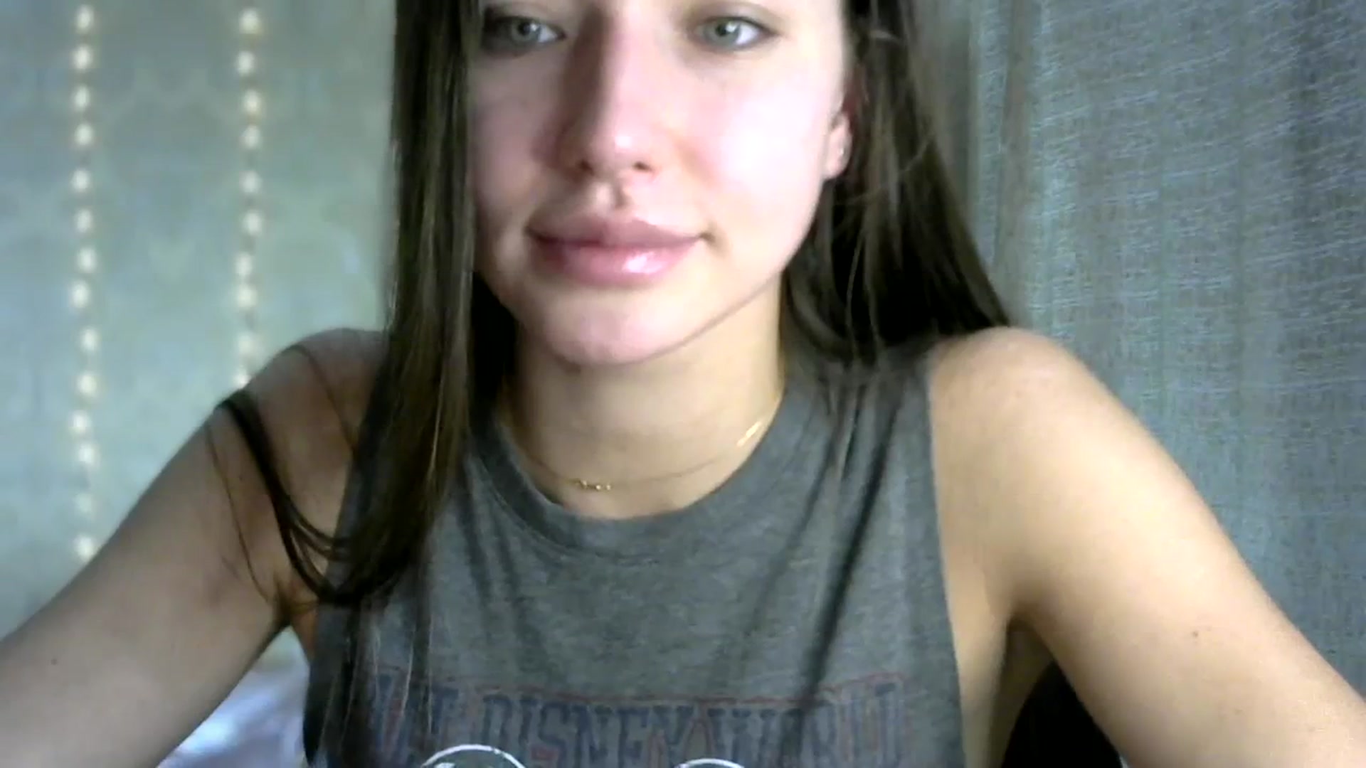 Gallery image thumbnail from bemyfriends's myfreecams stream on, 11/15/2023, 24:45 image 8 of 20