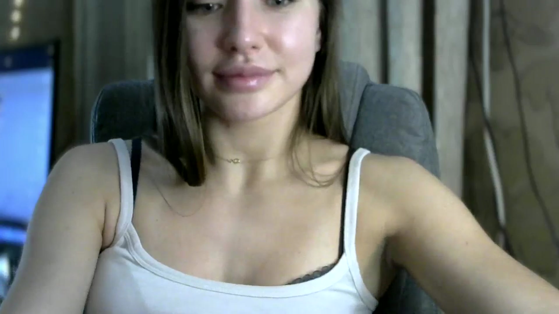 Gallery image thumbnail from bemyfriends's myfreecams stream on, 11/18/2023, 24:29 image 14 of 20