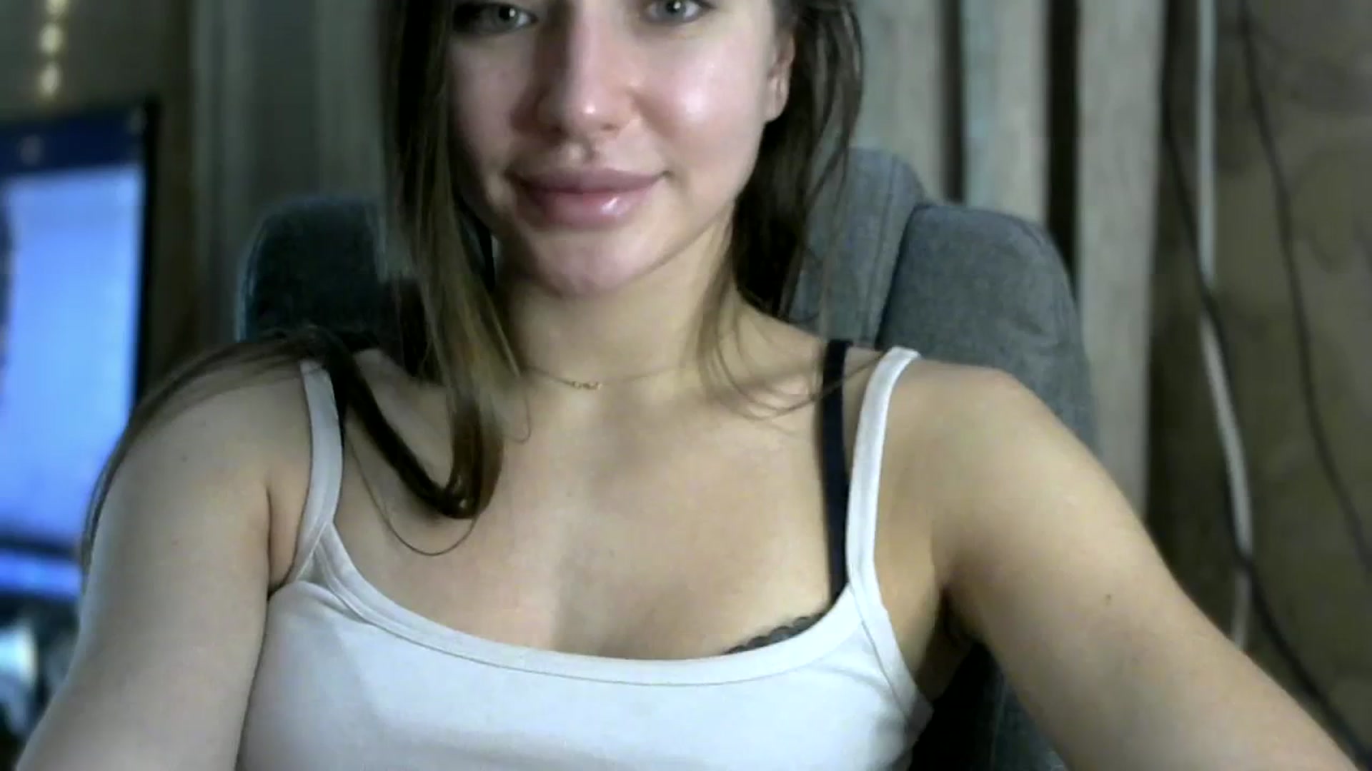 Gallery image thumbnail from bemyfriends's myfreecams stream on, 11/18/2023, 24:29 image 5 of 20