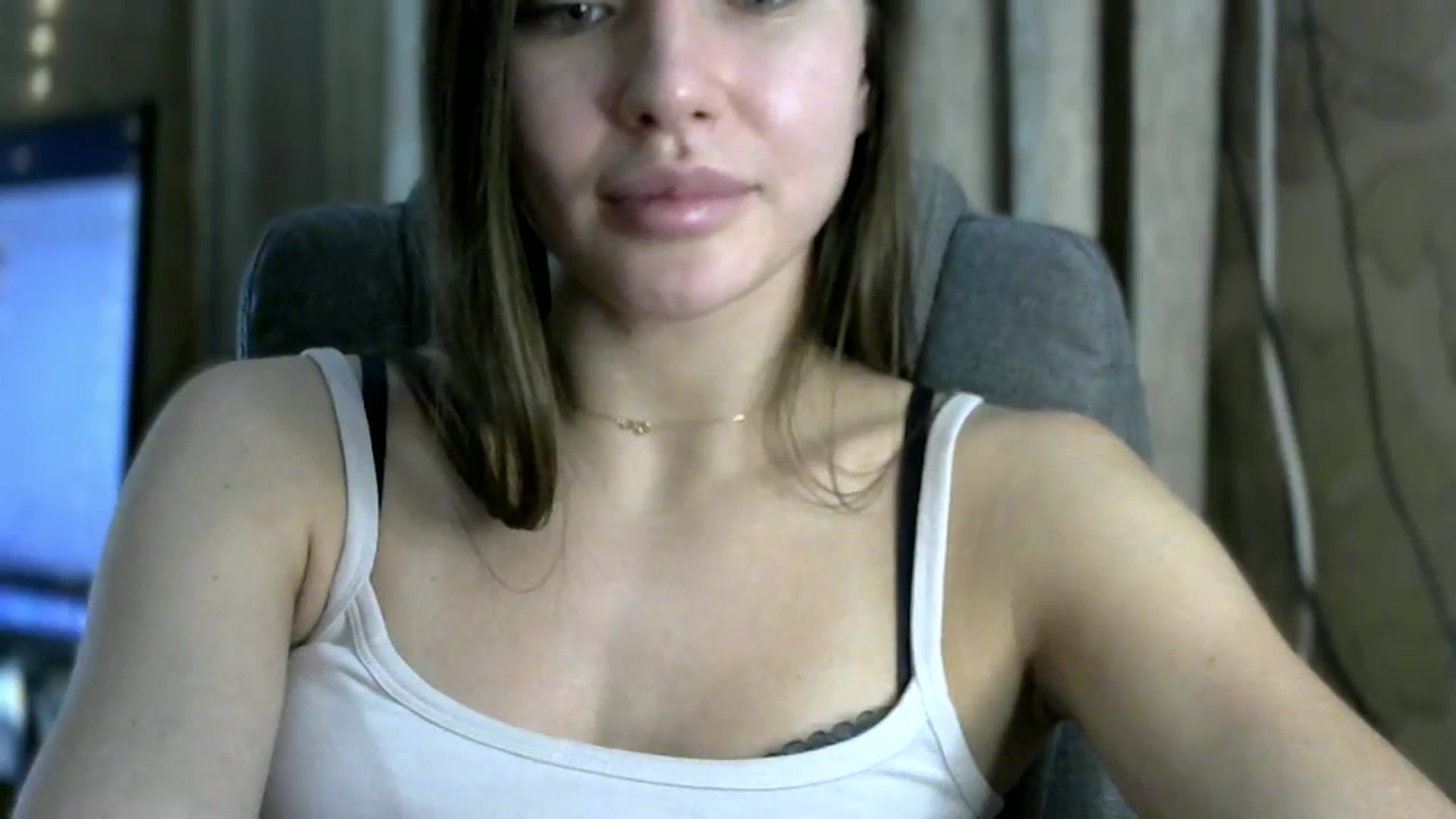 Gallery image thumbnail from bemyfriends's myfreecams stream on, 11/18/2023, 01:09 image 9 of 20