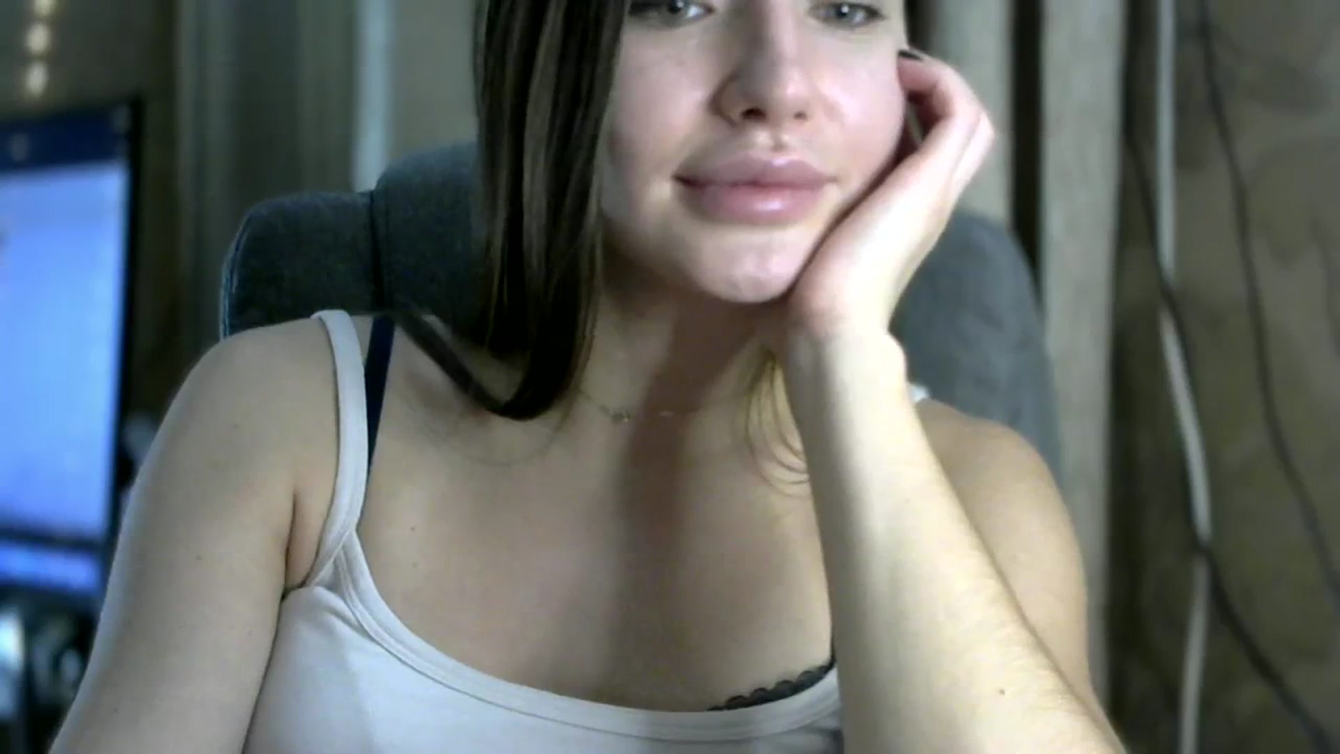 Gallery image thumbnail from bemyfriends's myfreecams stream on, 11/18/2023, 01:09 image 8 of 20