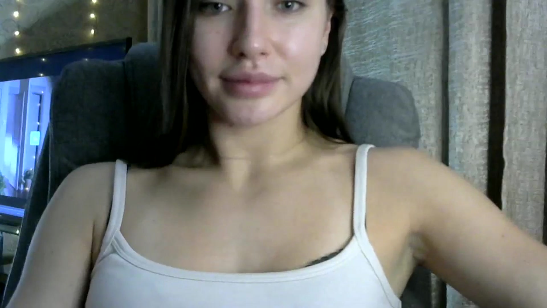Gallery image thumbnail from bemyfriends's myfreecams stream on, 11/18/2023, 01:39 image 13 of 20