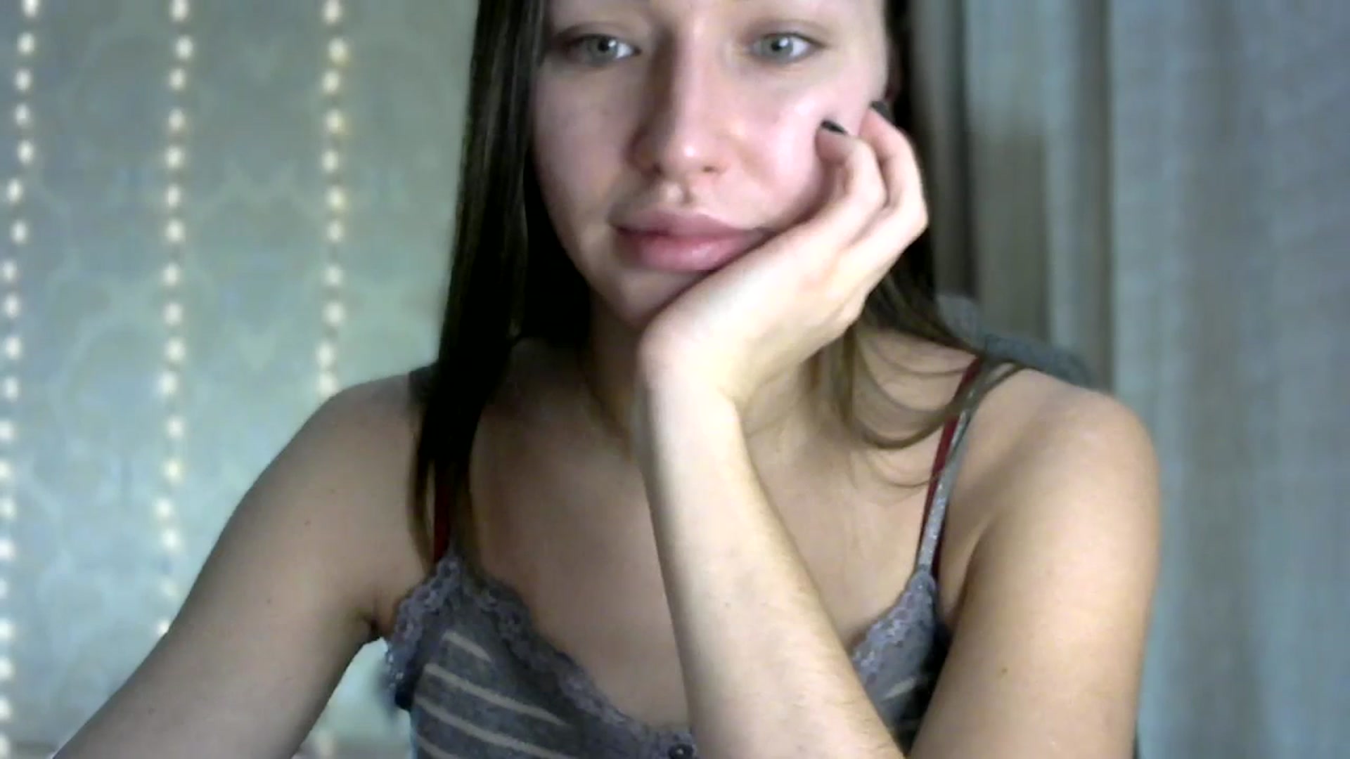 Gallery image thumbnail from bemyfriends's myfreecams stream on, 11/19/2023, 23:28 image 16 of 20