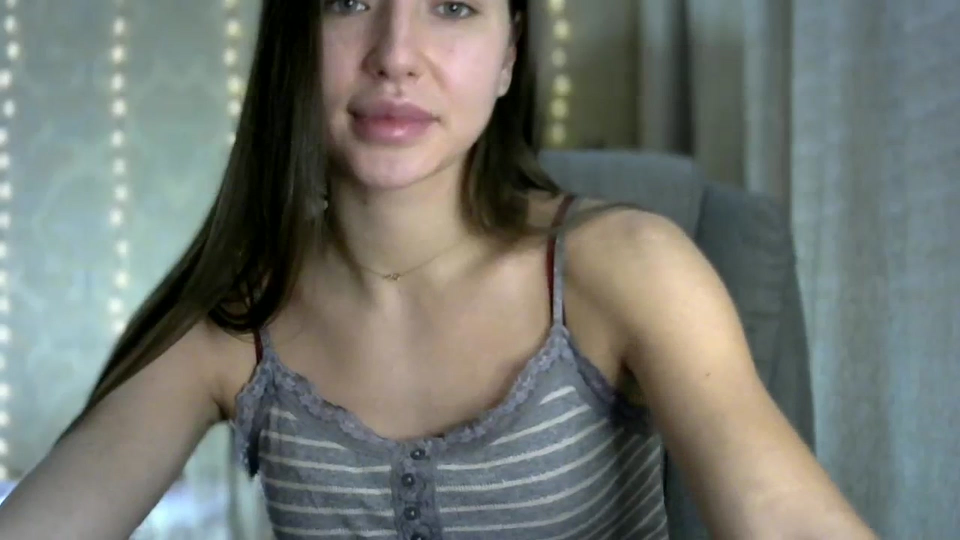 Gallery image thumbnail from bemyfriends's myfreecams stream on, 11/19/2023, 23:28 image 14 of 20