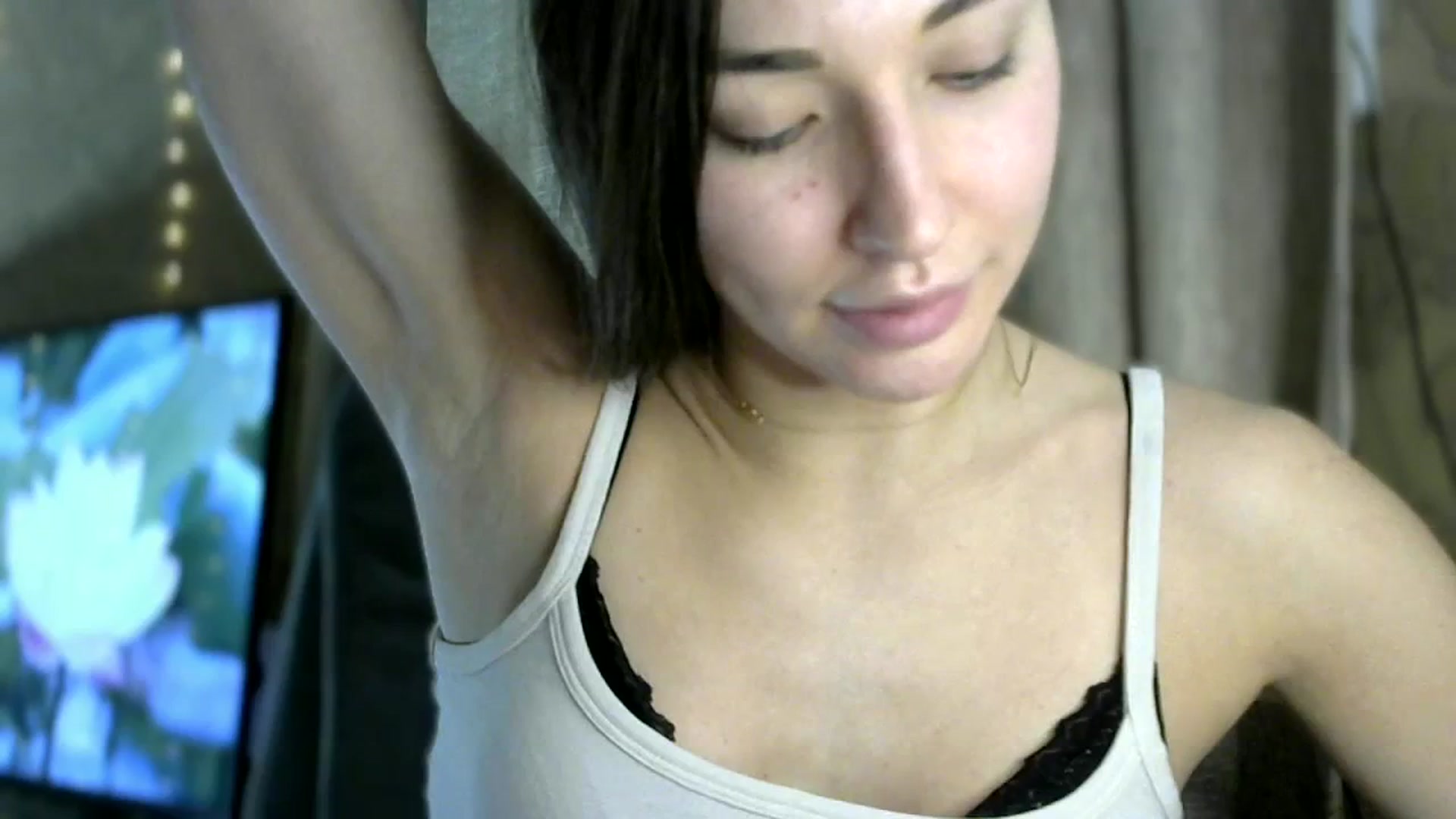 Gallery image thumbnail from bemyfriends's myfreecams stream on, 11/22/2023, 24:23 image 14 of 20