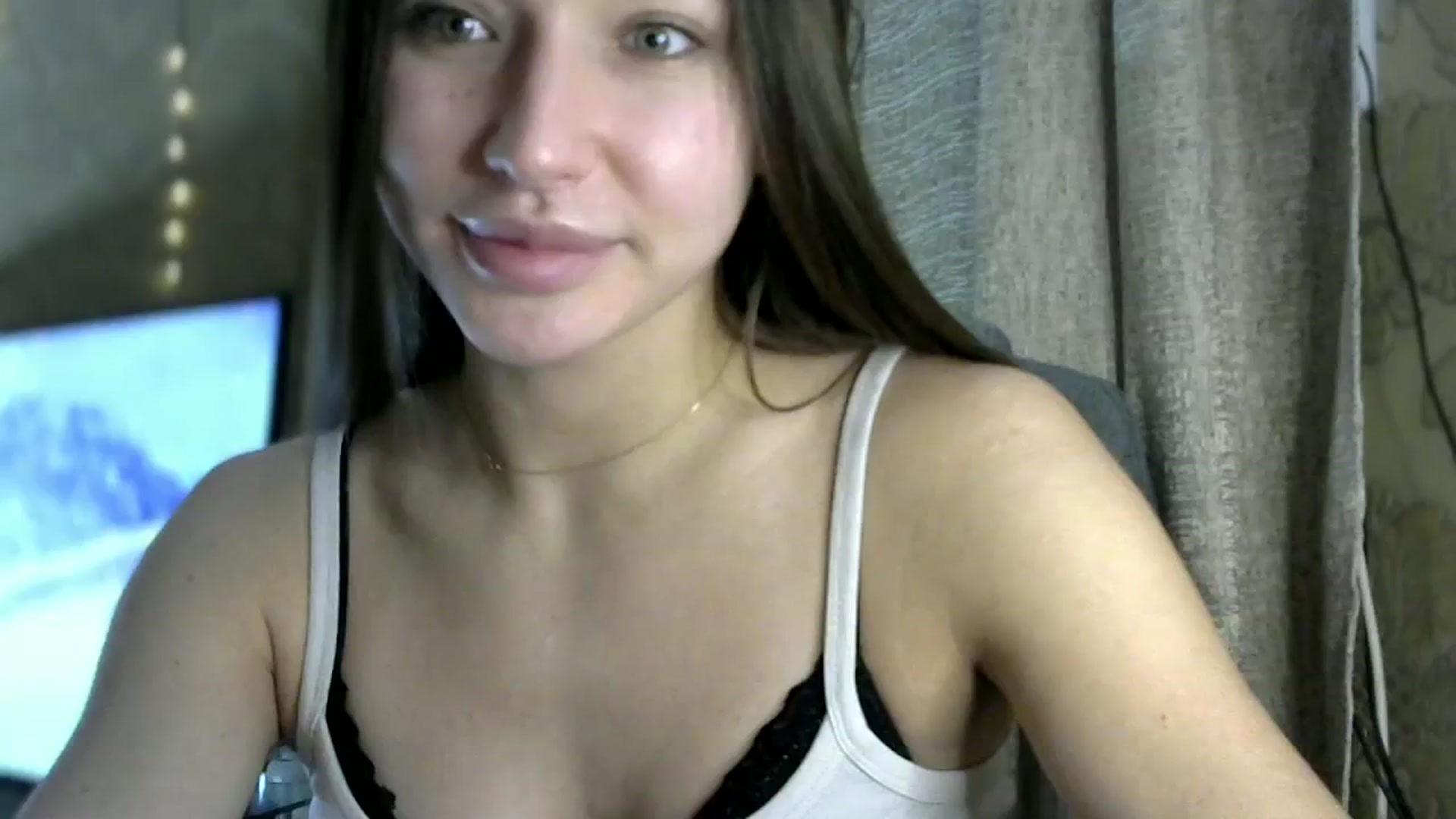 Gallery image thumbnail from bemyfriends's myfreecams stream on, 11/22/2023, 01:17 image 11 of 20