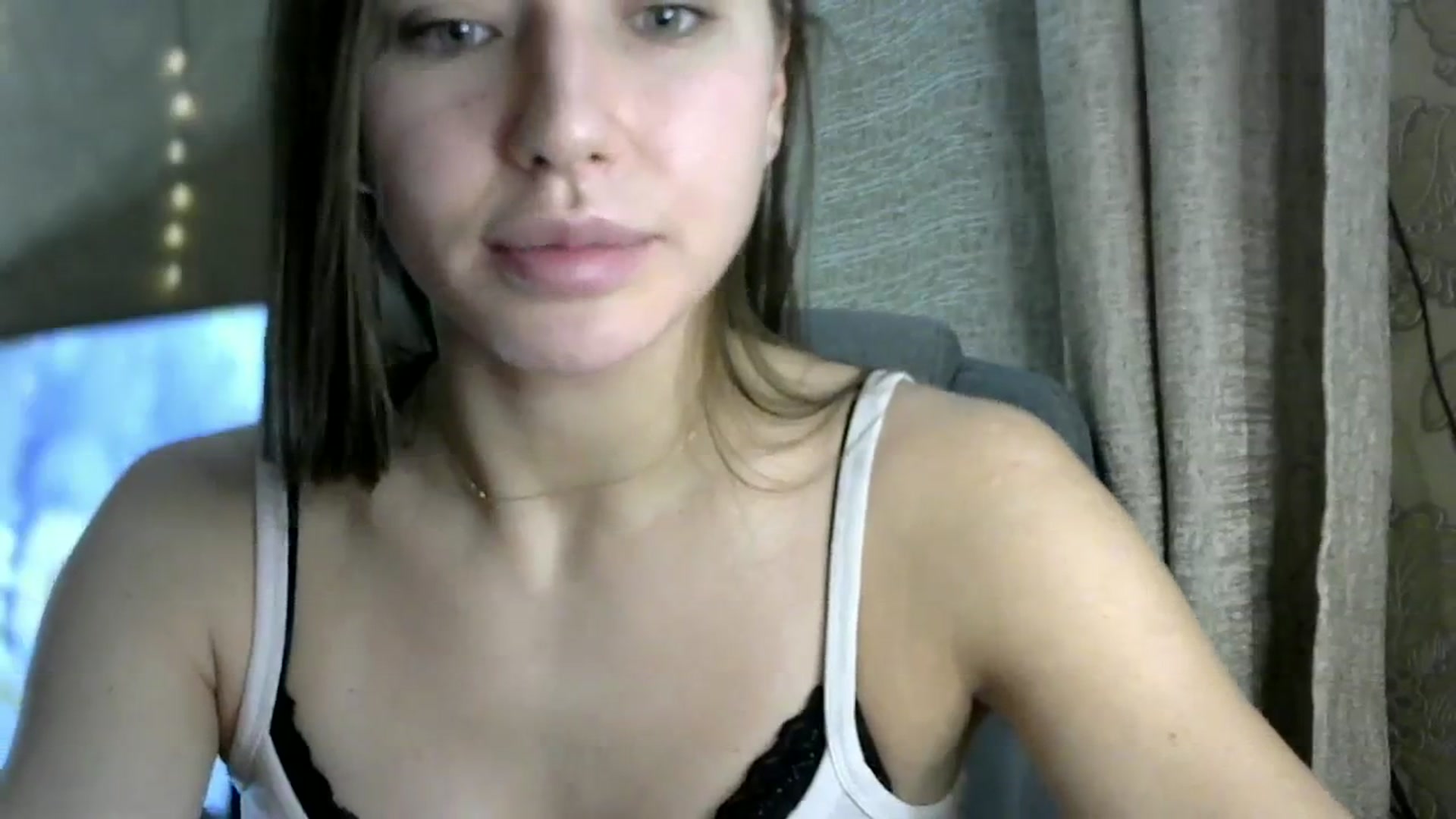 Gallery image thumbnail from bemyfriends's myfreecams stream on, 11/22/2023, 01:17 image 17 of 20