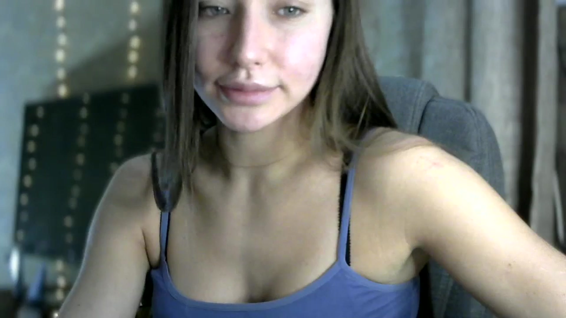 Gallery image thumbnail from bemyfriends's myfreecams stream on, 11/23/2023, 24:01 image 17 of 20