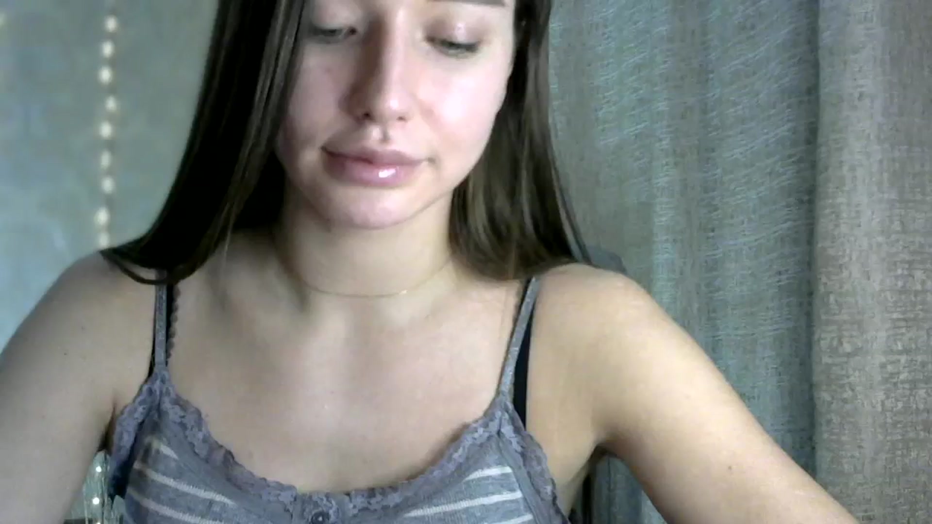 Gallery image thumbnail from bemyfriends's myfreecams stream on, 12/03/2023, 23:27 image 12 of 20