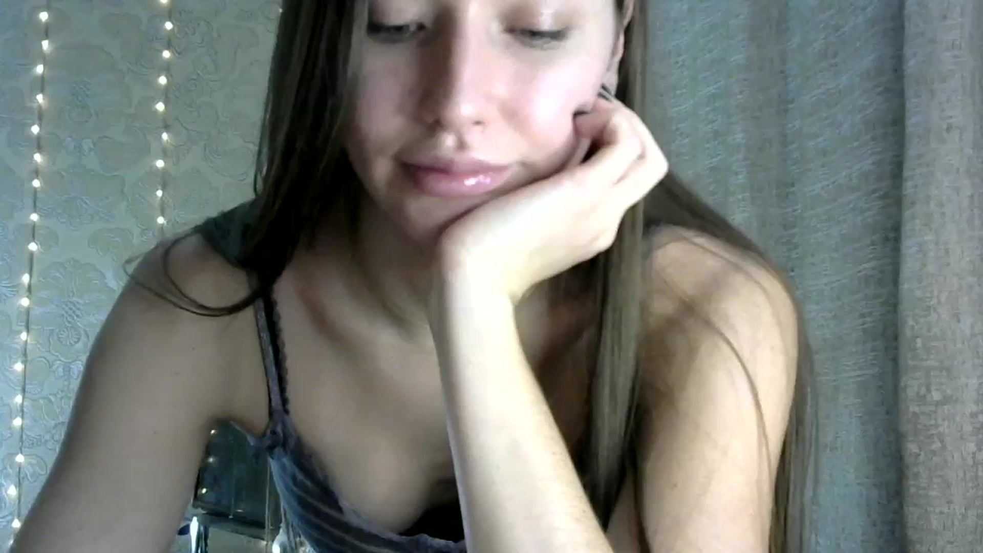 Gallery image thumbnail from bemyfriends's myfreecams stream on, 12/03/2023, 23:27 image 8 of 20